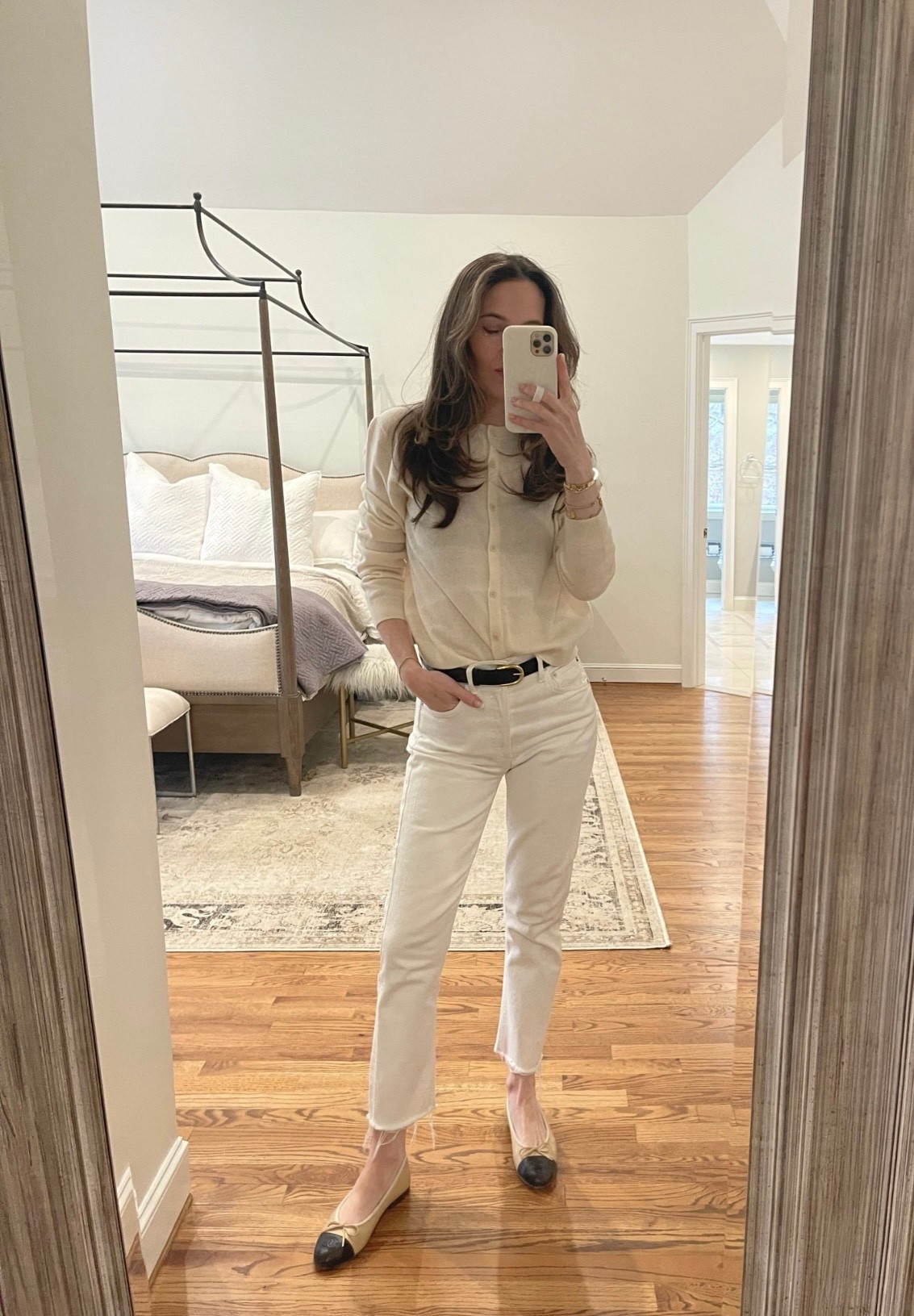 Wearing @Aritzia cashmere + found a look for less version of the Chanel cap toe ballet flats. 



#LTKootd #LTKSeasonal #LTKOver40