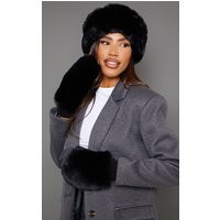Black Faux Fur Mittens | PrettyLittleThing UK
