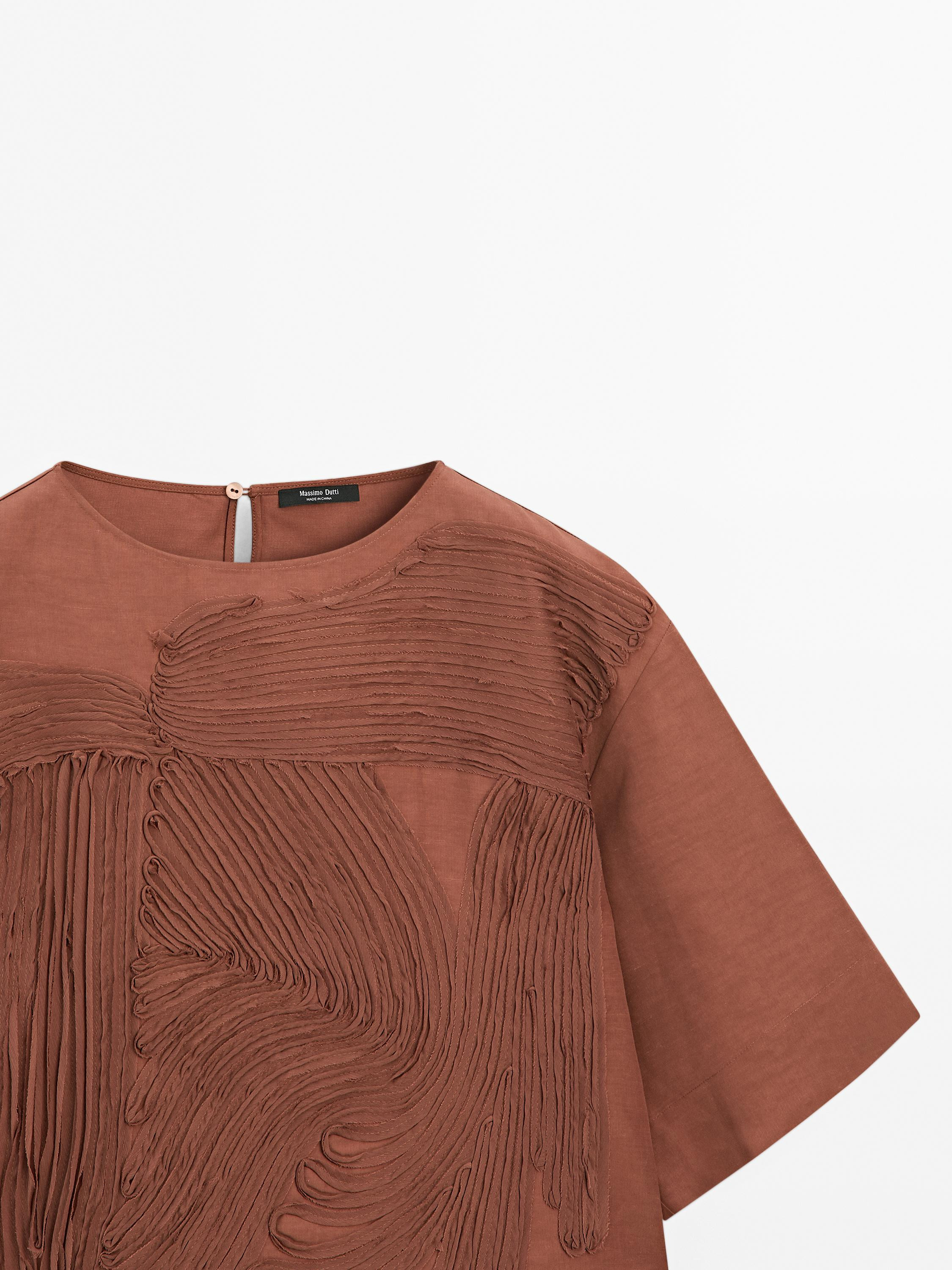 Flowing top with embroidered detail | Massimo Dutti US