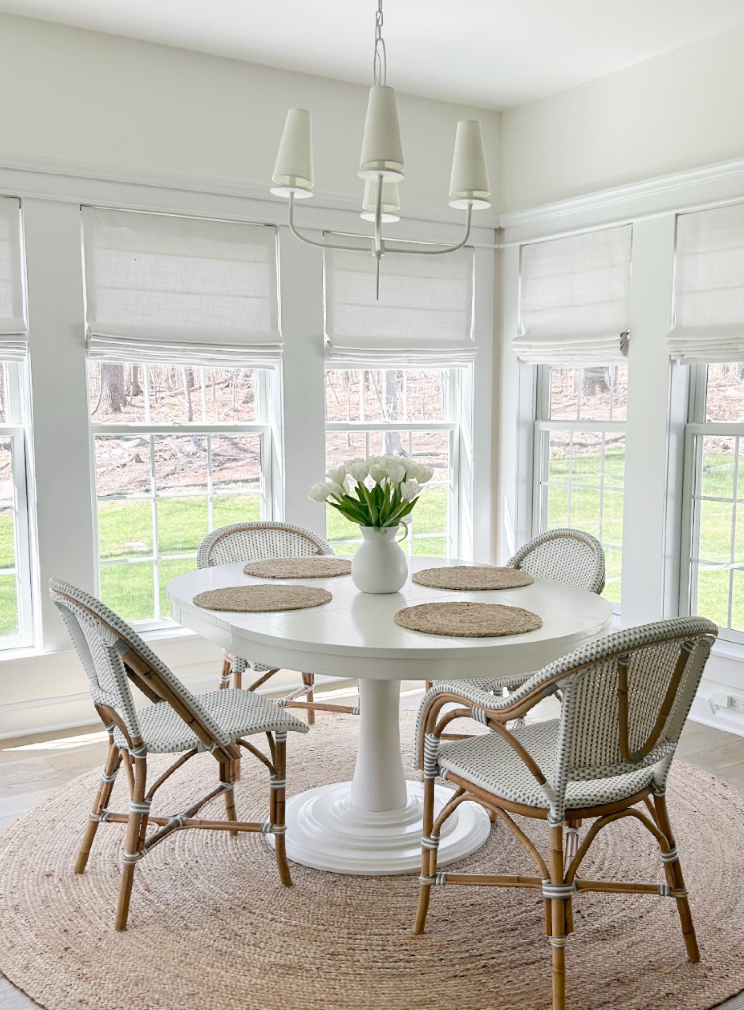 Bright, neutral breakfast nook.

#LTKhome #LTKSeasonal