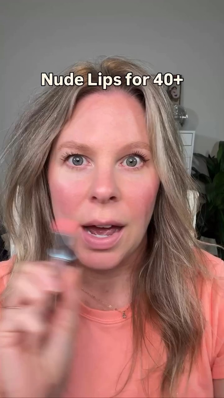 As we age, our natural lip color fades, so here's my updated take on a nude lip! I'm loving the moisturizing lip shine by @kosas in Skinny Dip - I've linked it in this post. Follow along for more everyday makeup tips for women over 35!