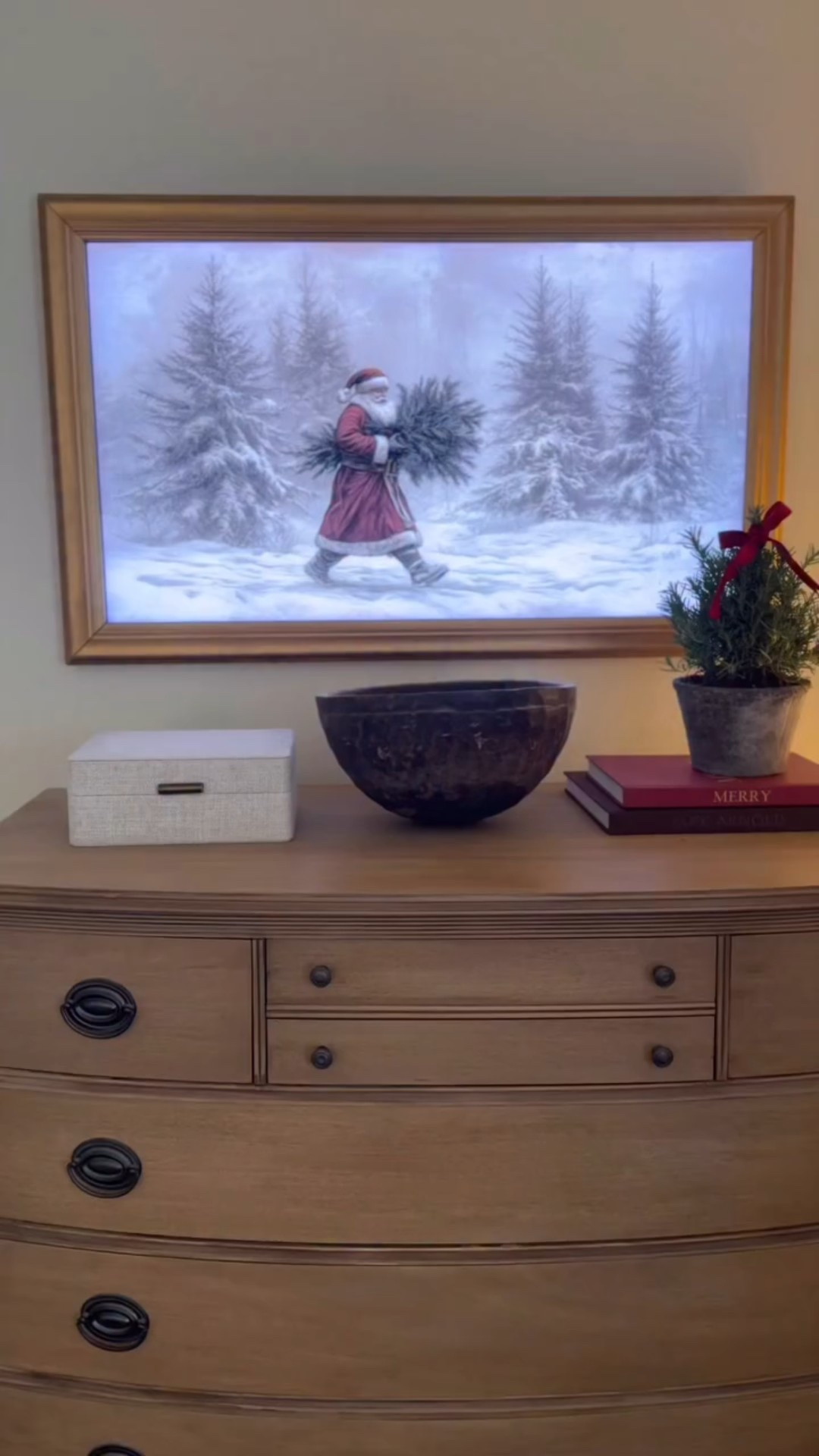 Organic bedroom styling with small holiday touches. Keeping it neutral, calm, and cozy for the season. 

COMMENT: ORGANIC to get links sent directly to your inbox 

🎅🏼Follow to make sure all the links get sent🎅🏼

organic bedroom, cozy bedroom, minimal Christmas bedroom, holiday home inspo, neutral holiday decor, aesthetic room, clean room aesthetic, bedroom makeover, home styling ideas