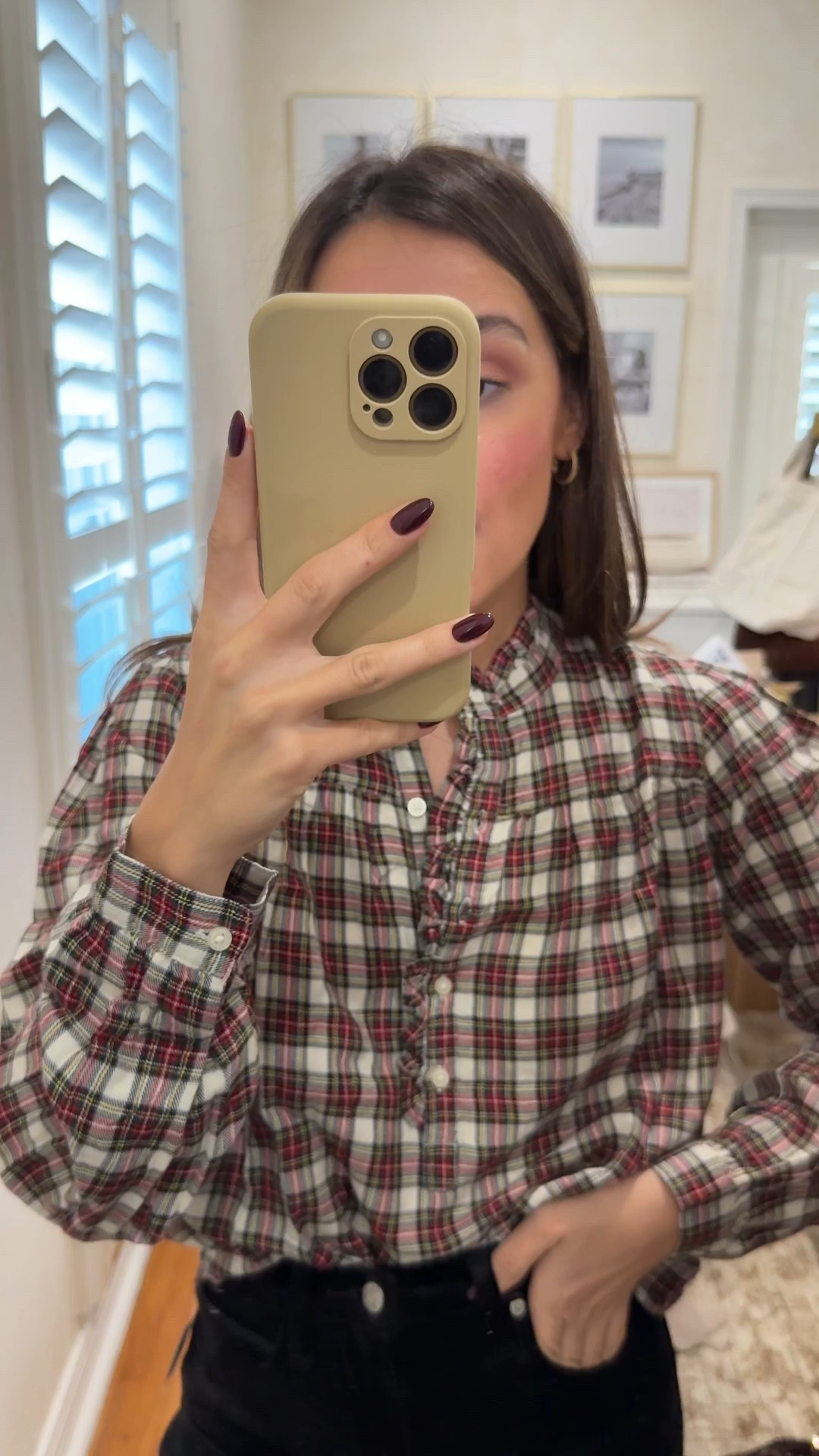 Small top xs jeans! 

#LTKHoliday #LTKootd