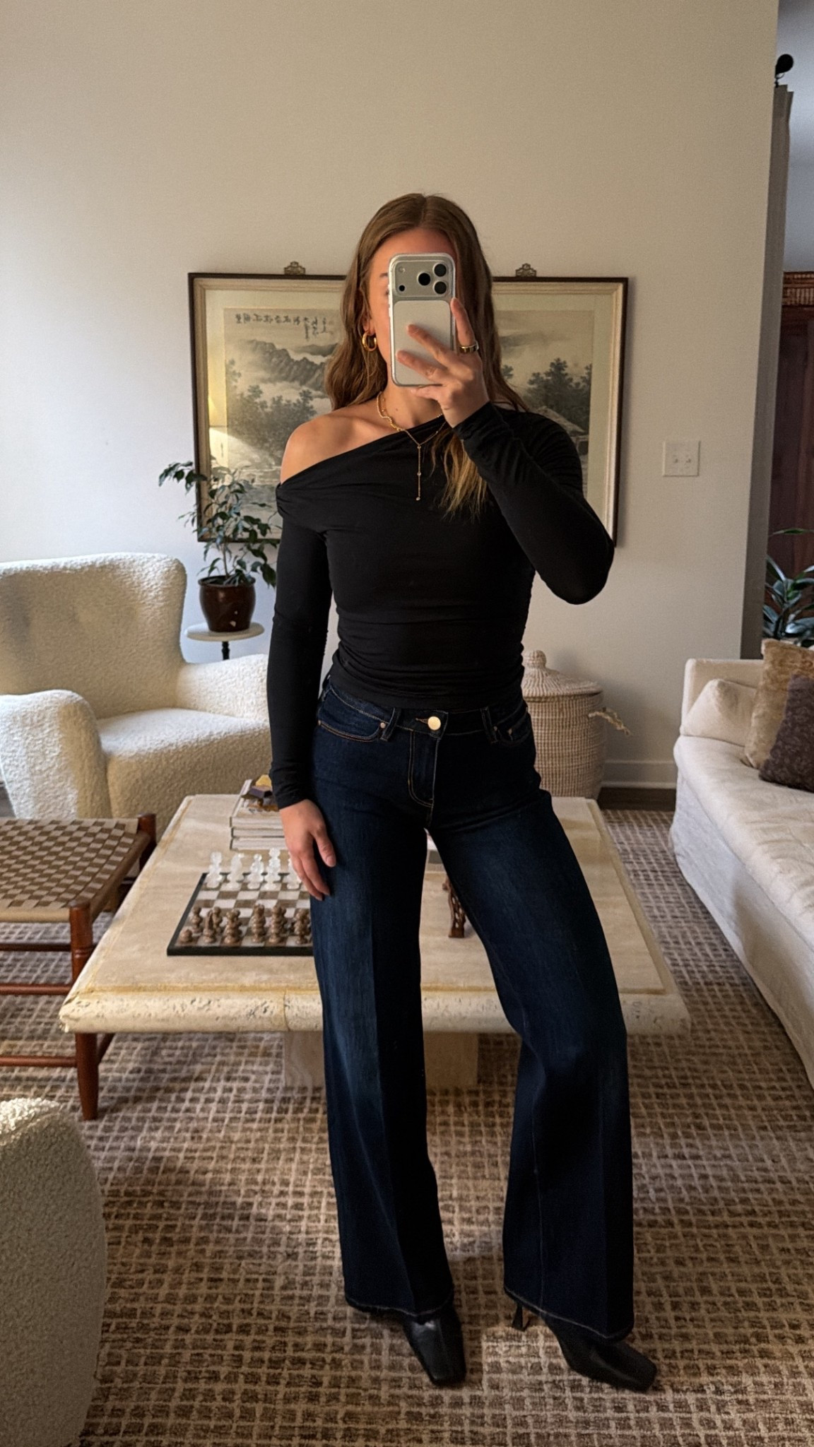 11/28/25 #guesspartner Sharing my @guess dark wash medium-rise palazzo leg jeans — truly the perfect pair of dark denim. They’re super comfortable, amazingly flattering, no waist gap, and fit true to size. I’m 5’4” and wear a 25 x 32 (my usual size 25). Such a good staple pair for winter outfits, everyday wear, and dressing up or down. 



#LTKCyberWeek #LTKHoliday #LTKootd