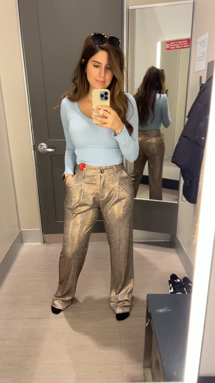 Pants for NYE?? Yes or no? 

#LTKHoliday #LTKSeasonal #LTKVideo