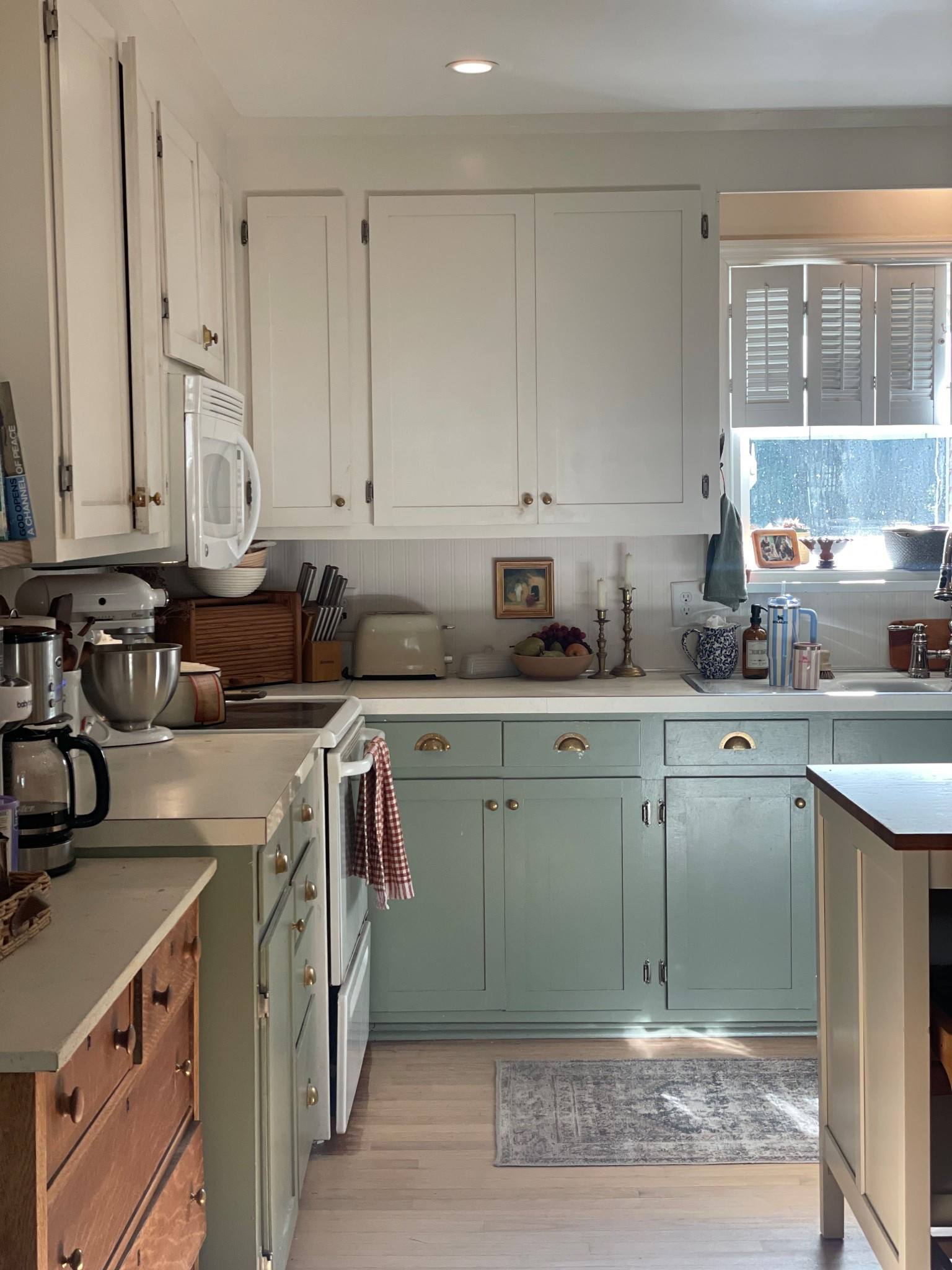 Cozy kitchen, cottage kitchen, painted cabinets, southern home, neutral home decor, cottage home decor 

#LTKHome #LTKFindsUnder50 #LTKStyleTip