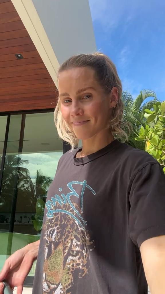 Long run debrief ! Linking similar ANINE BING tees!

#LTKActive #LTKStyleTip #LTKSeasonal