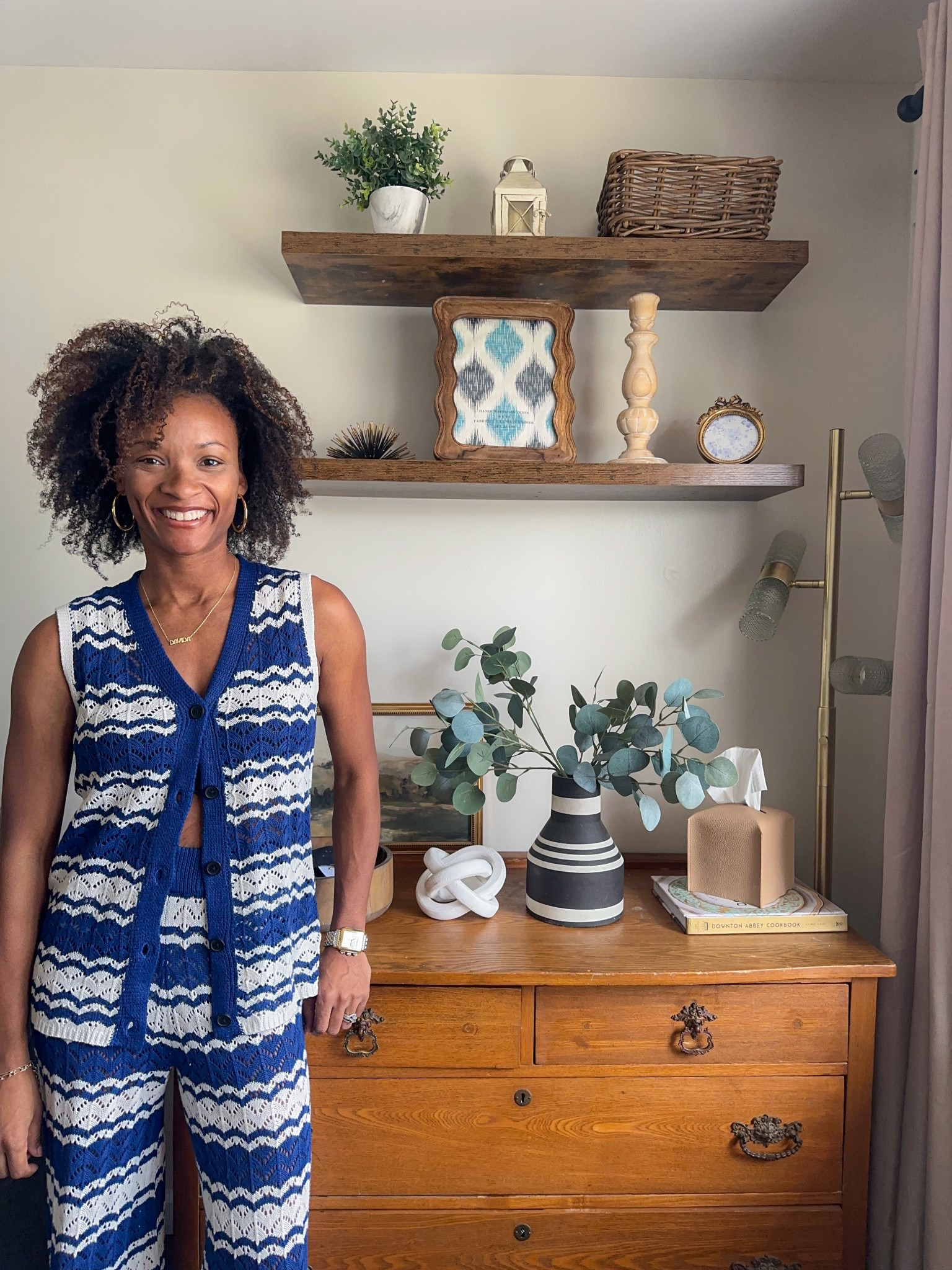 Sharing how I refreshed this bare wall space over on the blog at vidafashionista.com.

Also linking my outfit here since it’s on sale 25% off!

#LTKHome #LTKSaleAlert