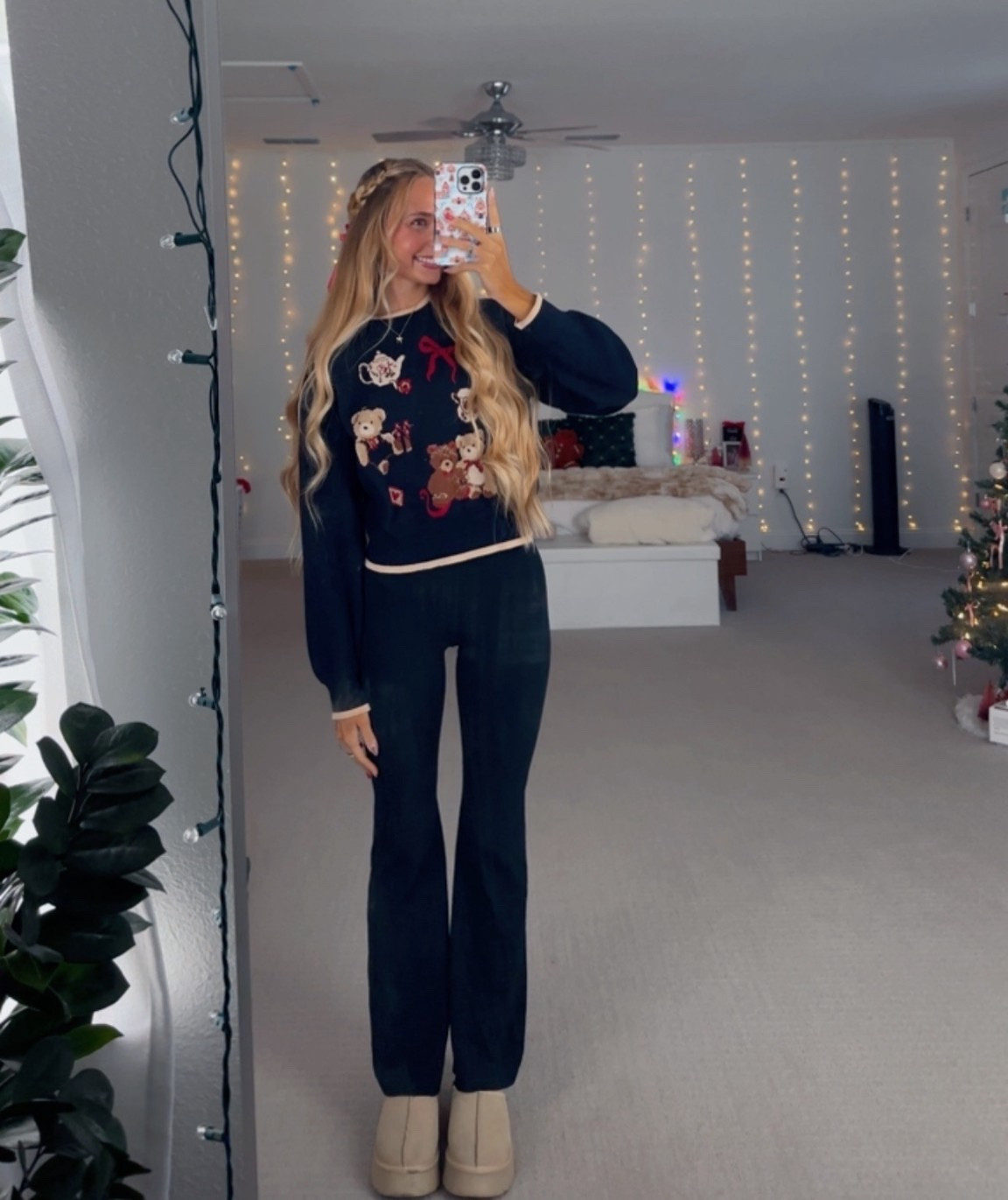 Sweater size small!

#LTKootd #LTKHoliday
