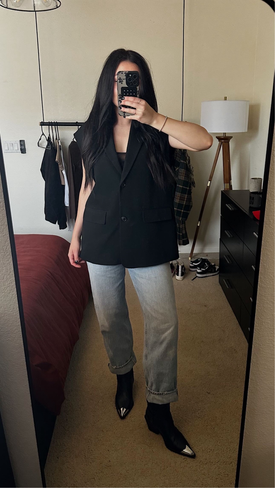 Zara blazer - thrifted 
Agolde jeans 
Zara boots 

#LTKSeasonal #LTKstyletip #LTKfindsunder100