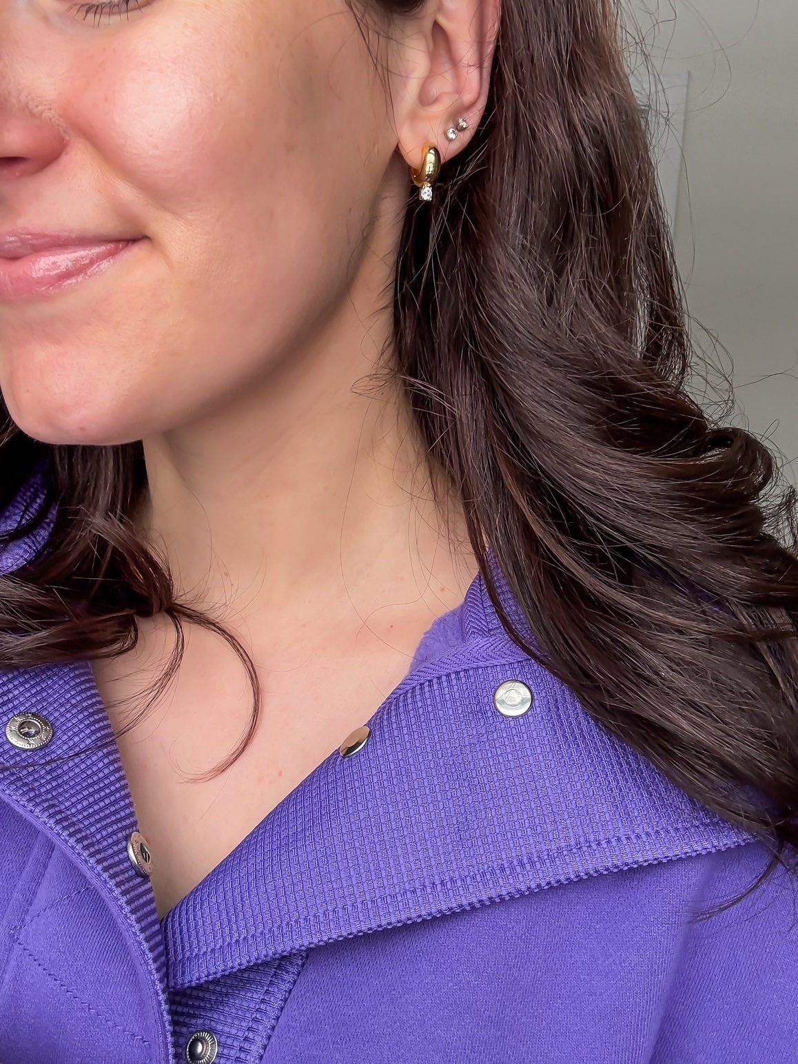 The baublebar earrings are lovely and lightweight – I literally forget I’m wearing earrings! And since they’re huggies, you can lay down on them without getting stabbed in the neck. Ha!

#LTKootd