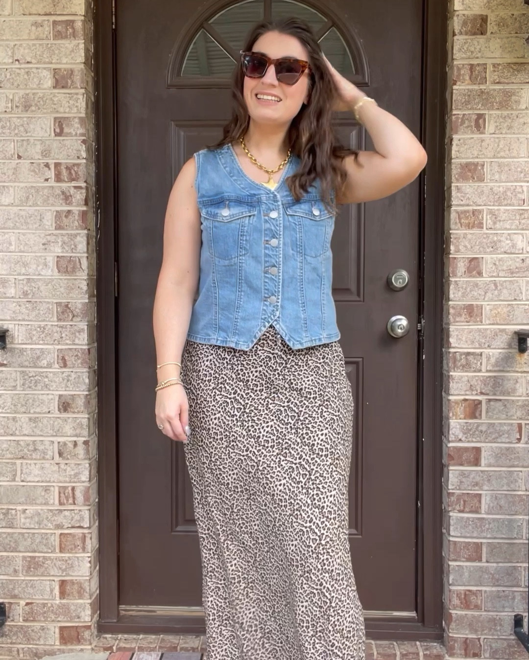 Early fall outfits you can wear over and over! 

#LTKFindsUnder100 #LTKVideo #LTKSeasonal