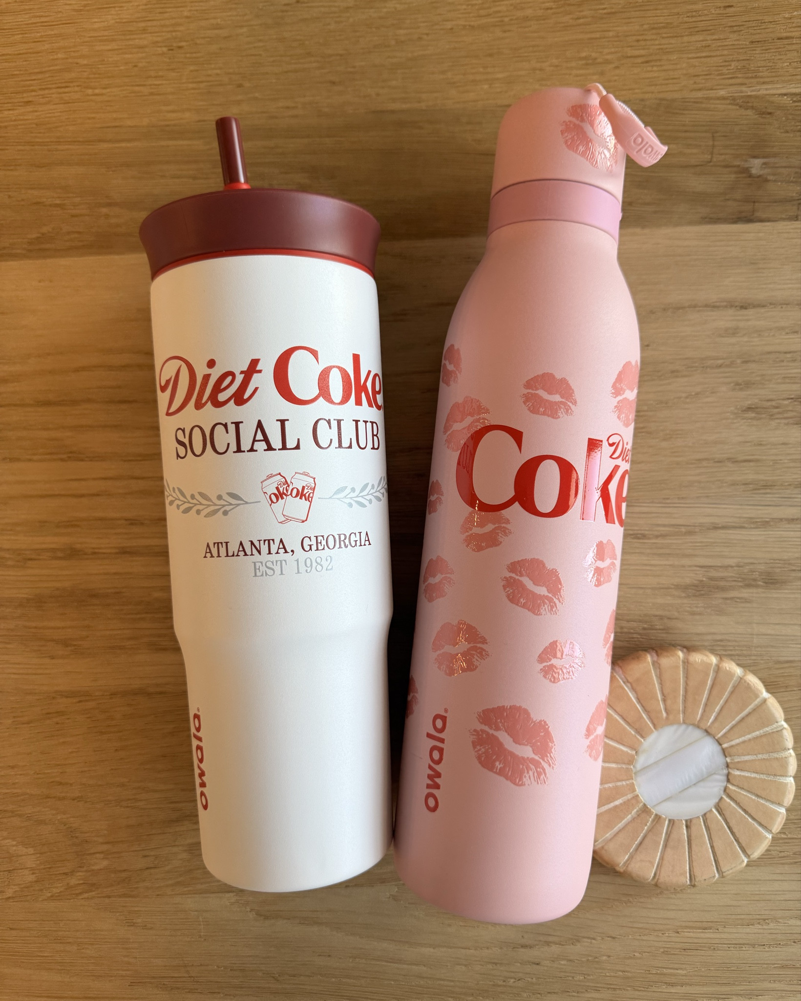 #ad Run to @target for the coolest collab of the season!! 🥤✨

@owala @dietcoke #Owala #DietCoke #OwalaTargetExclusive #TargetPartner #Target