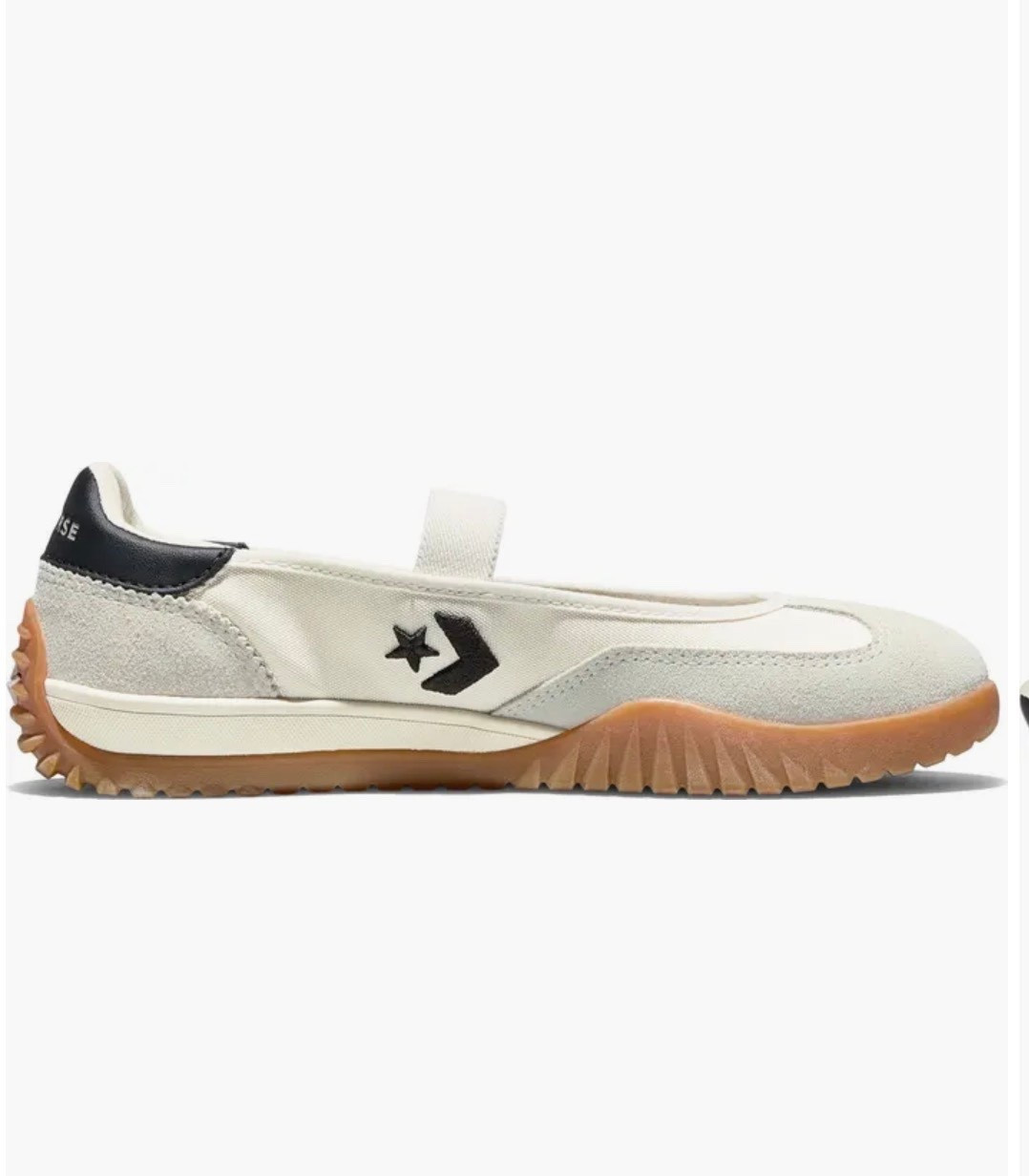 Gender Inclusive Run Star Trainer Ballet Flat
Converse

Combine your love of adventurous movement with elegant style in this ballet flat set on a durable rubber outsole that lets you dance and stride through your day

#LTKWorkwear #LTKSeasonal #LTKTravel