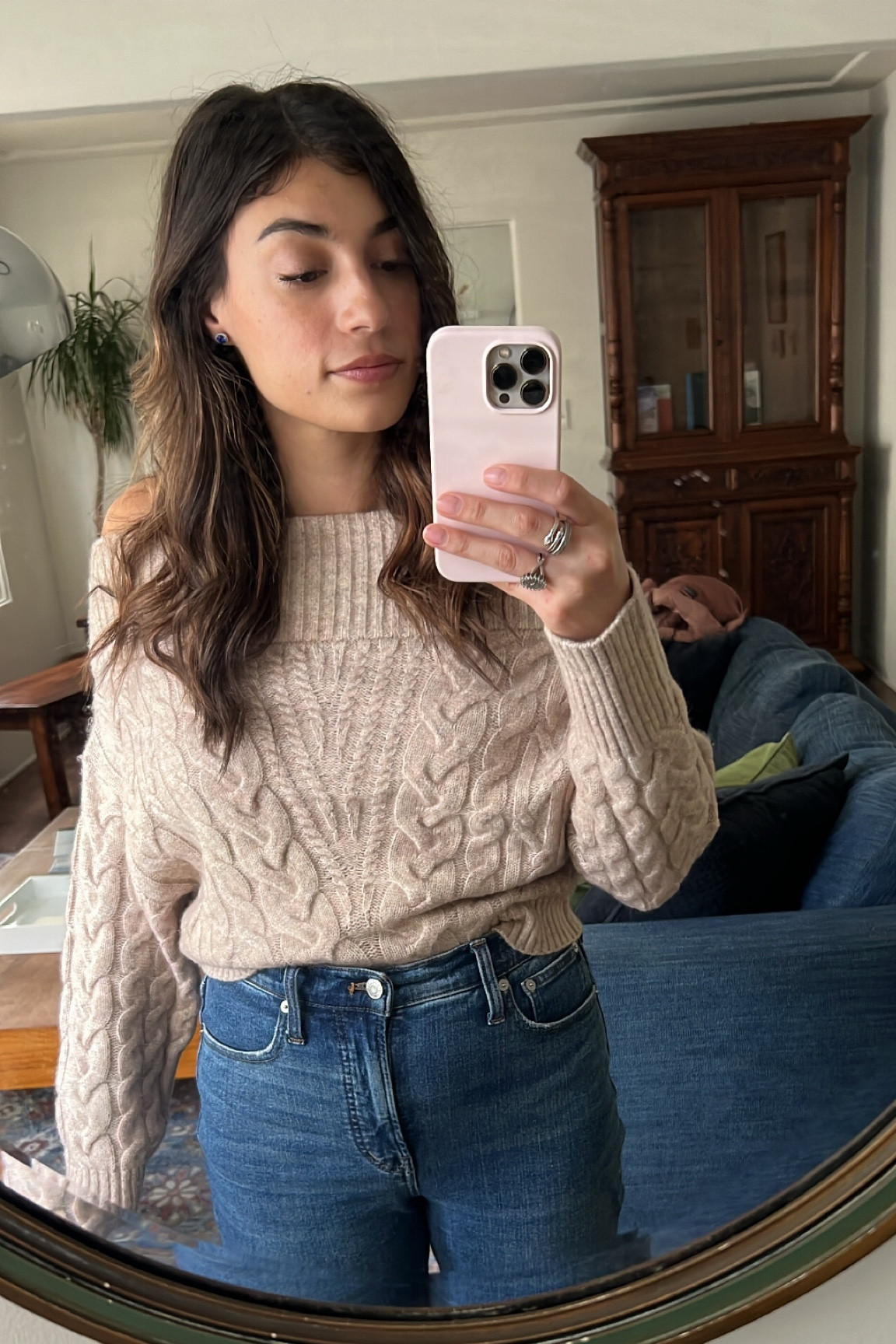 Off the shoulder sweater: small
Jeans: 26