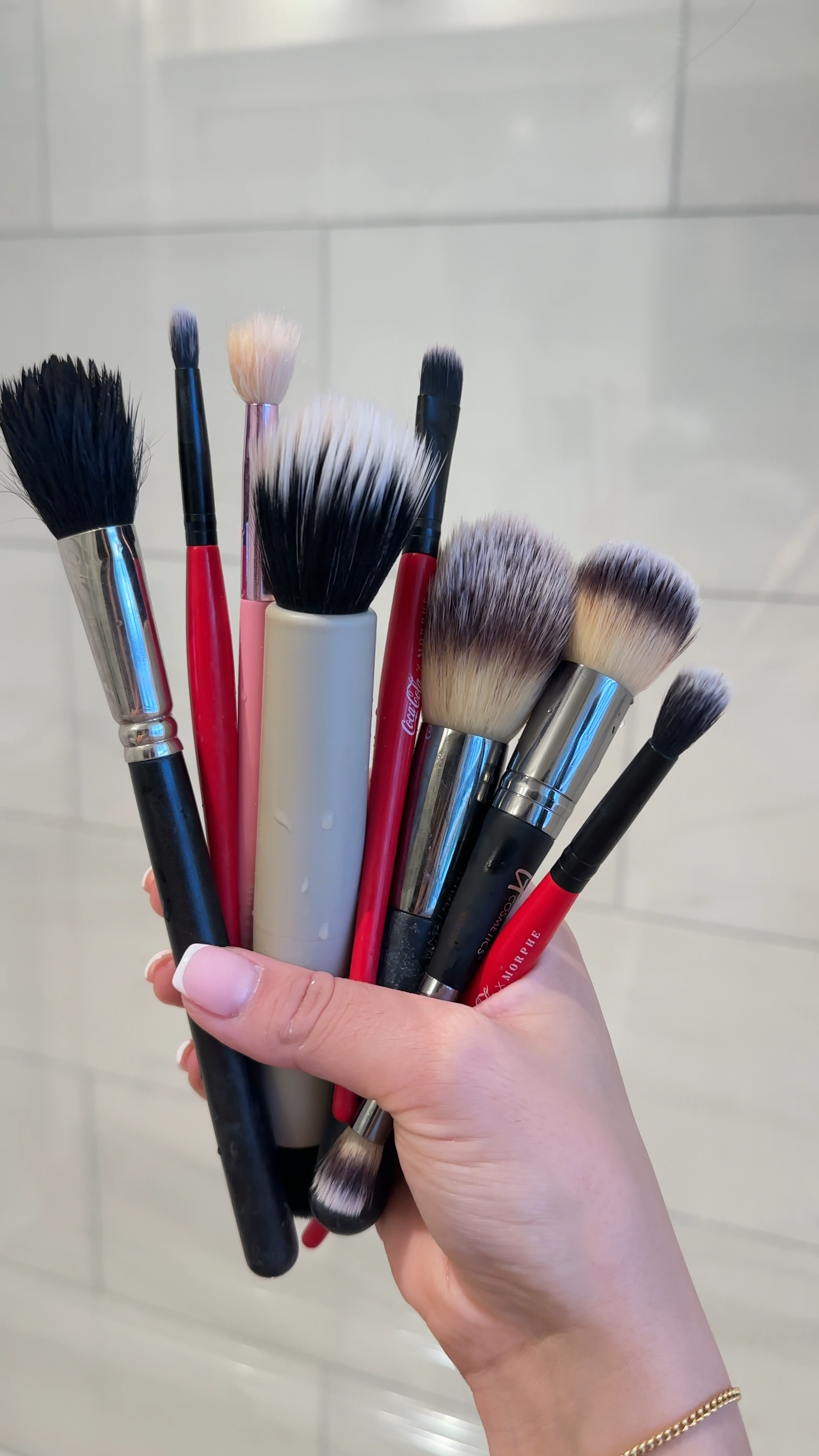 Reminder to clean your brushes! I’ve linked my FAV double sided brushes (such great value) & cleanser.❤️

#LTKstyletip #LTKHoliday #LTKVideo