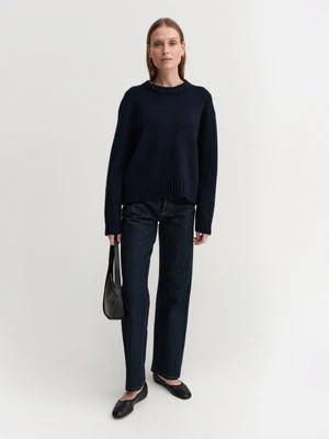 Cru Crewneck Sweater, navy | Almada Label