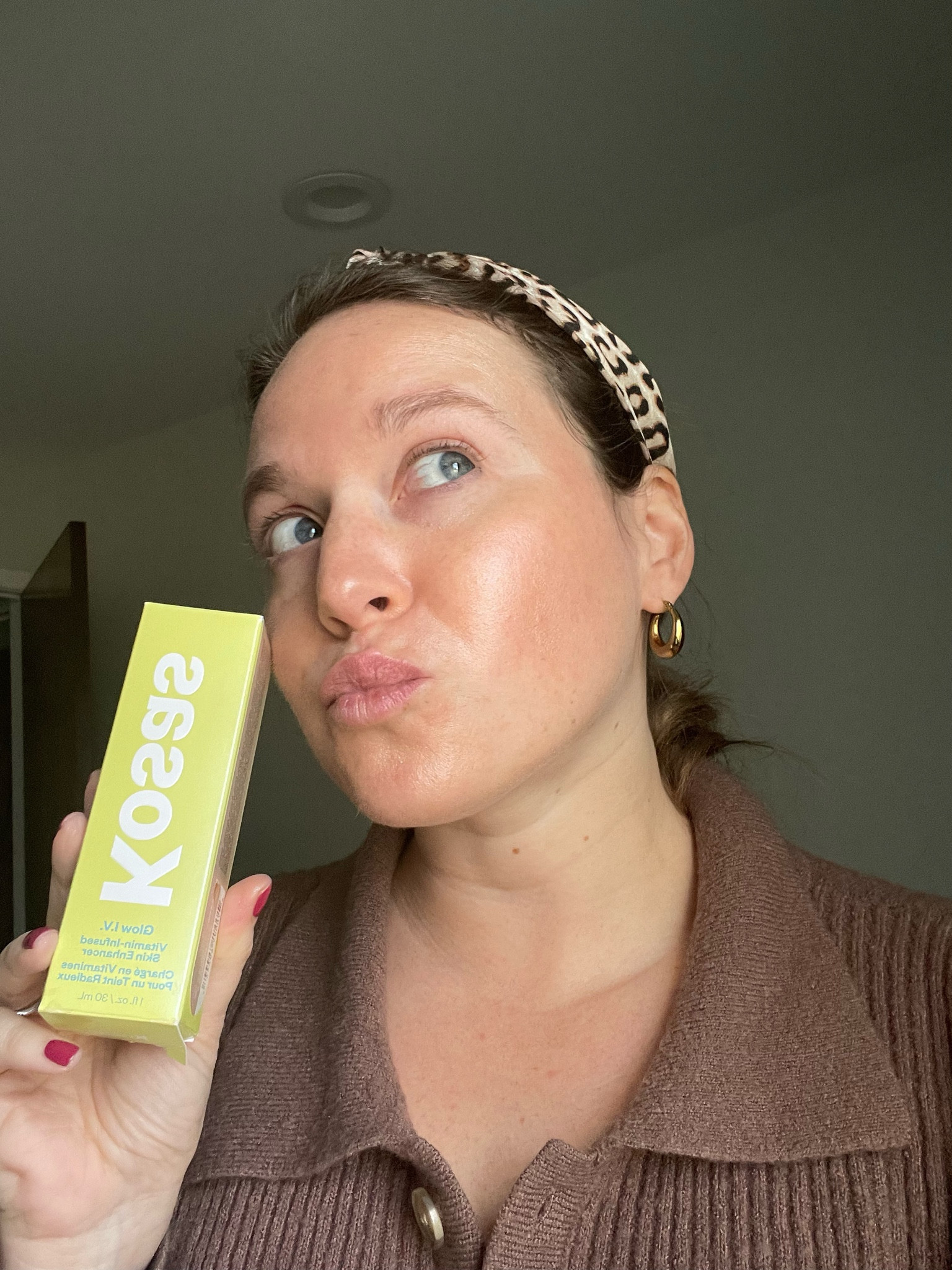 Fave no makeup, makeup look for flowery, dewy skin 😍✨ Got the color Spark in Kosas Glow I.V. Vitamin-Infused Skin Illuminating Enhancer ❤️

#LTKbeauty #LTKunder100 #LTKunder50