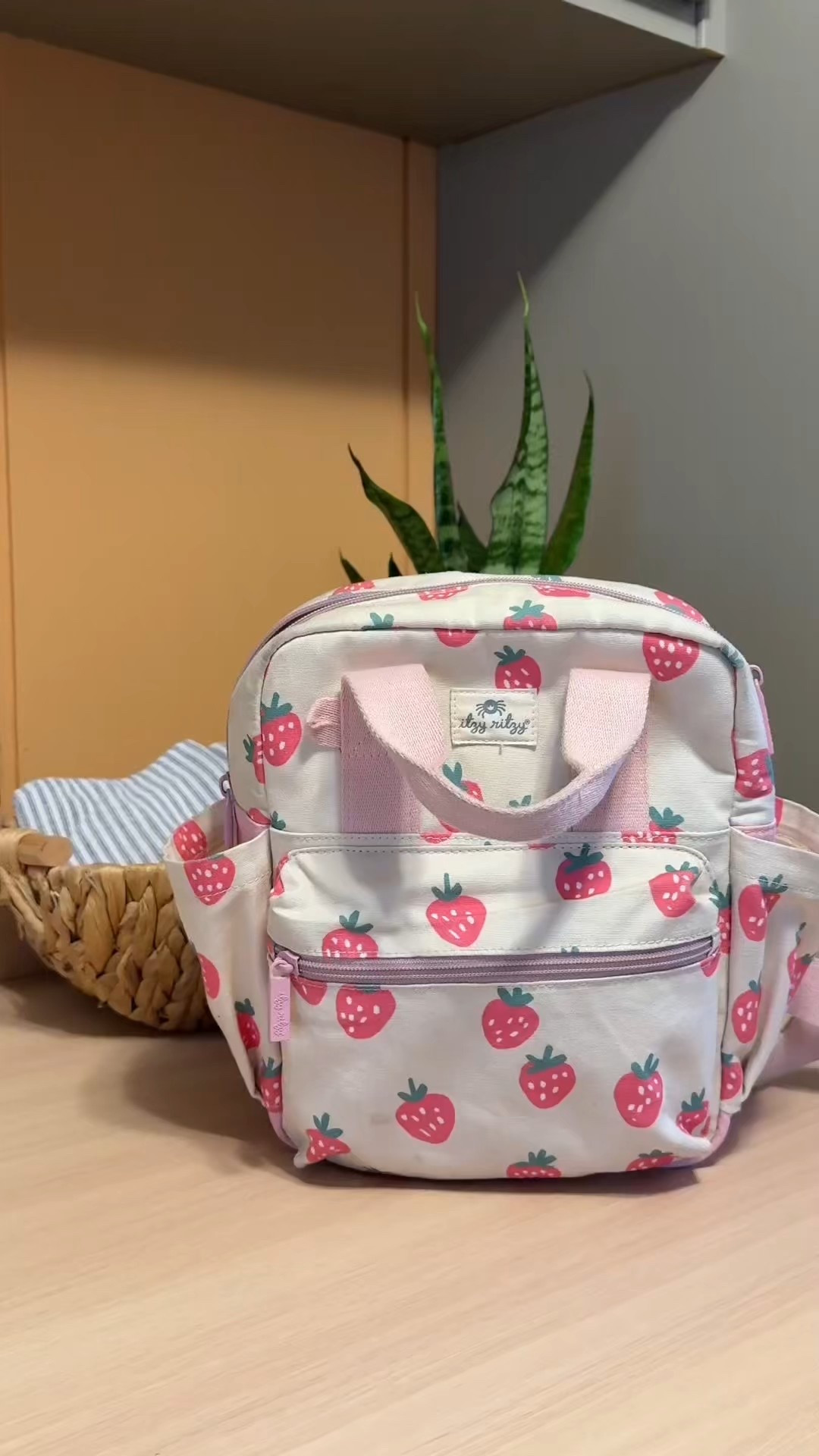 What’s in my toddler’s bag? Chaos, snacks, and survival gear 😂🍼💥 