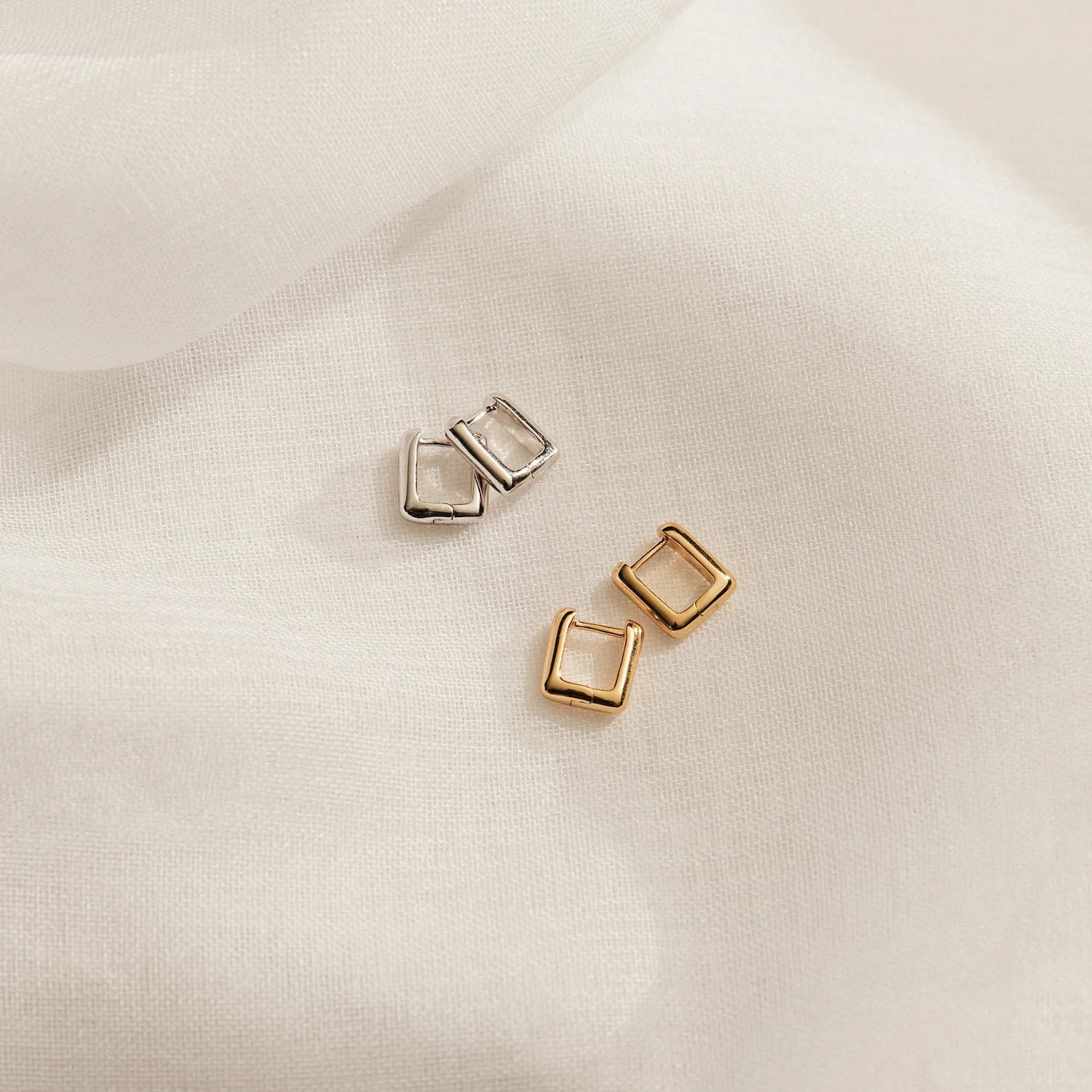 Kelsey Chunky Link Earrings | Caitlyn Minimalist | Caitlyn Minimalist