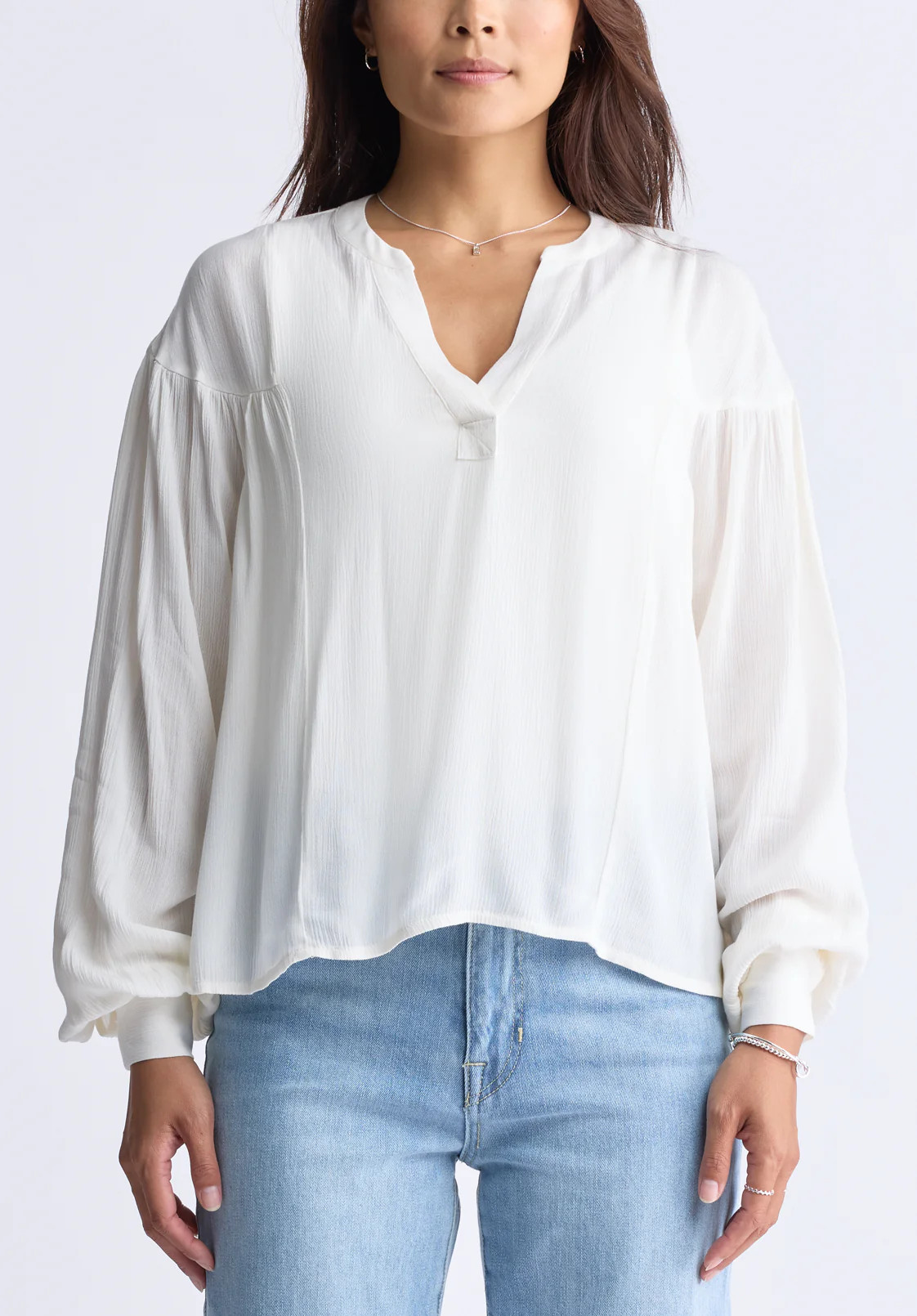 Kensley Women’s Dropped Shoulder V-neck Loose Blouse, White - WT0119F | Buffalo David Bitton