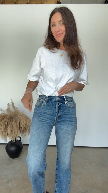 Wearing my true 27” in Serpentine Vintage wash 

Easy outfits | jeans | millennial mom

#LTKootd #LTKdayinmylife