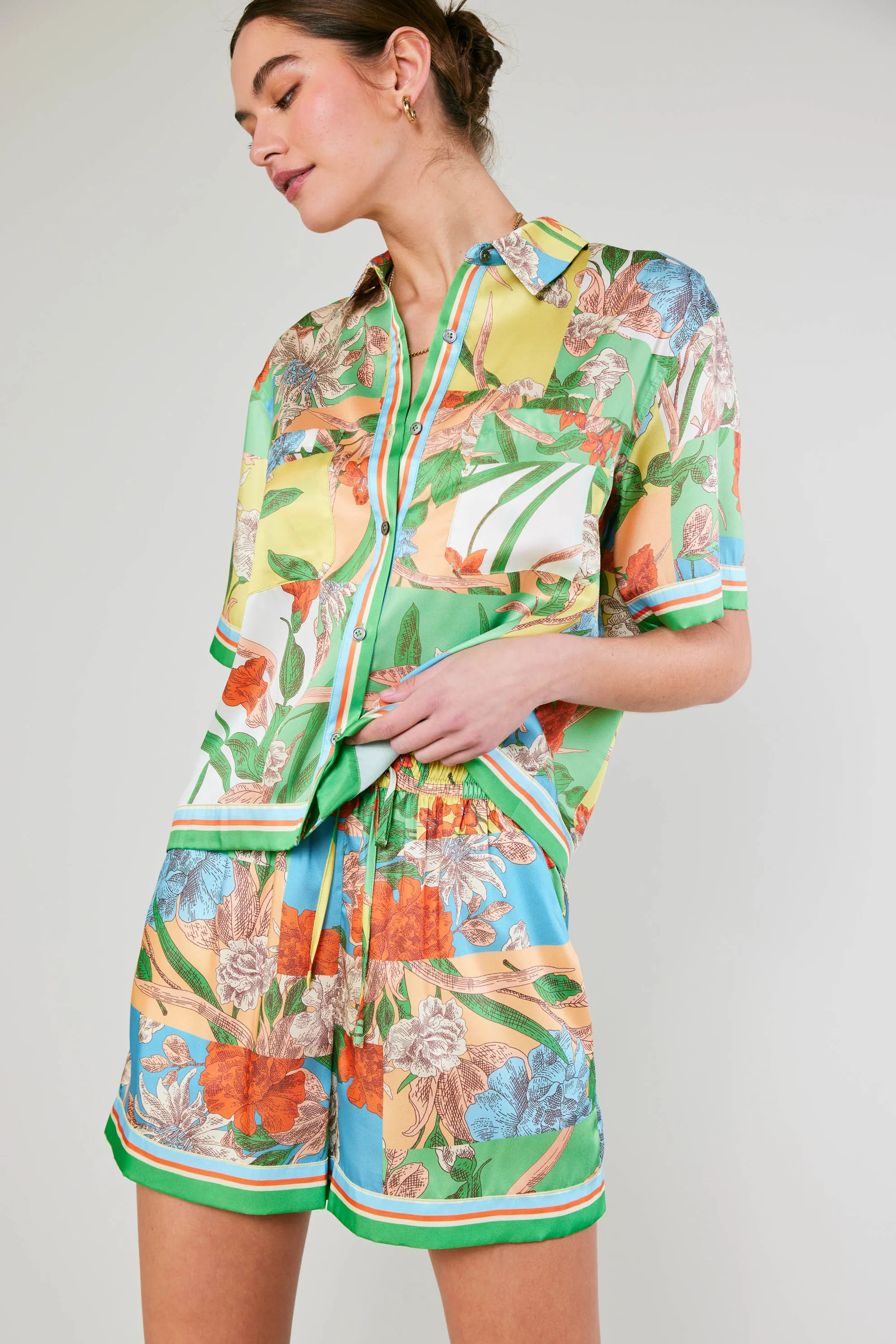 Border Print Floral Block Shorts | Current Air