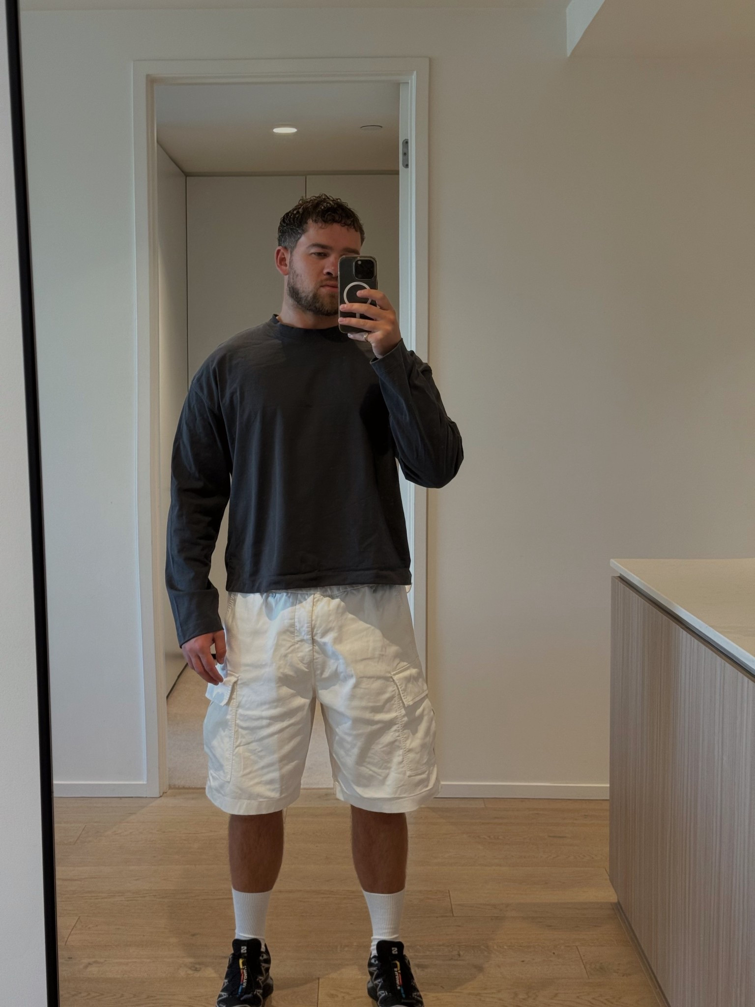 Tuesday in ASOS Design, Venroy & Salomon 

#LTKaustralia #LTKmens #LTKstyletip