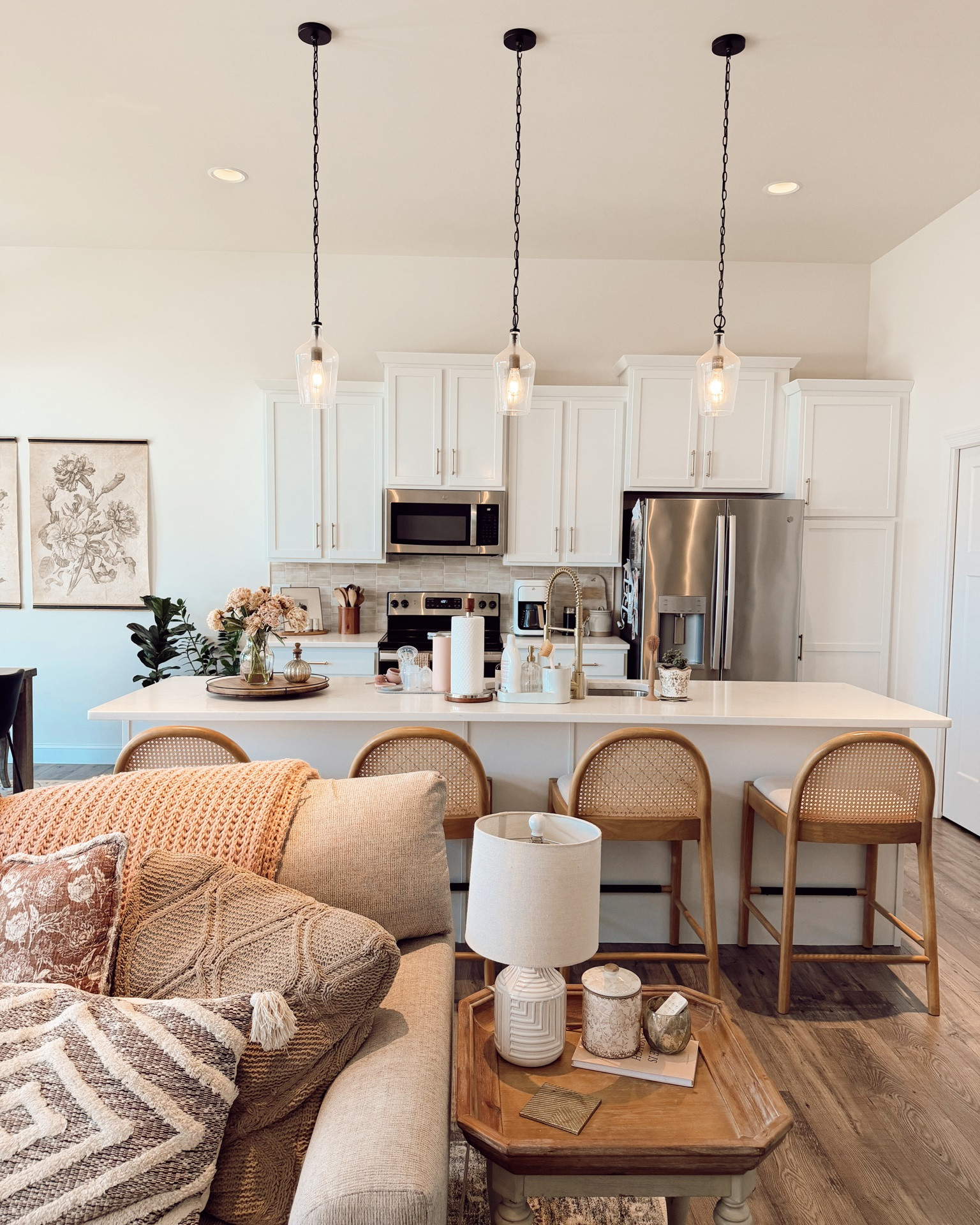 living room + kitchen decor ✨💓

#LTKU #LTKHome