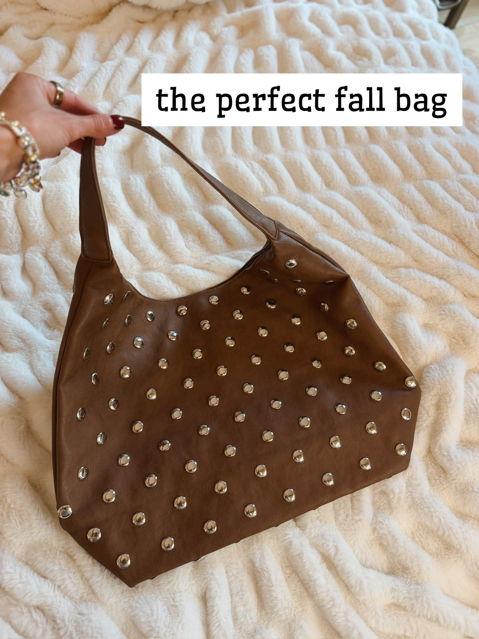 The perfect Fall bag from Amazon!!

Amazon finds, finds under 50, causal outfit, summer to fall fashion, Elaina Zinke

#LTKSeasonal #LTKmomlife #LTKHome