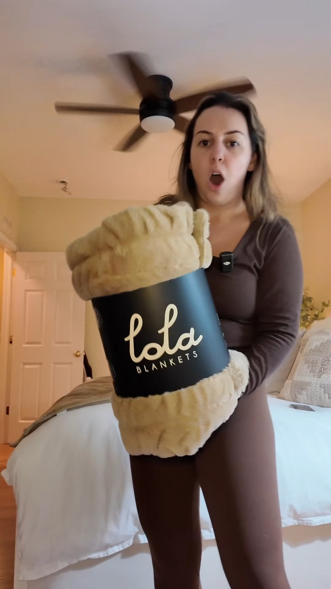 Lola Blanket Haul & Review 🩷 

#LTKGiftGuide #LTKHome #LTKHoliday