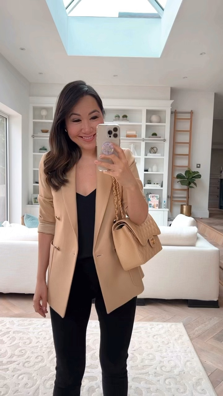 My gorgeous camel blazer is included in the NSale! I took a US size 4 for reference ❤️