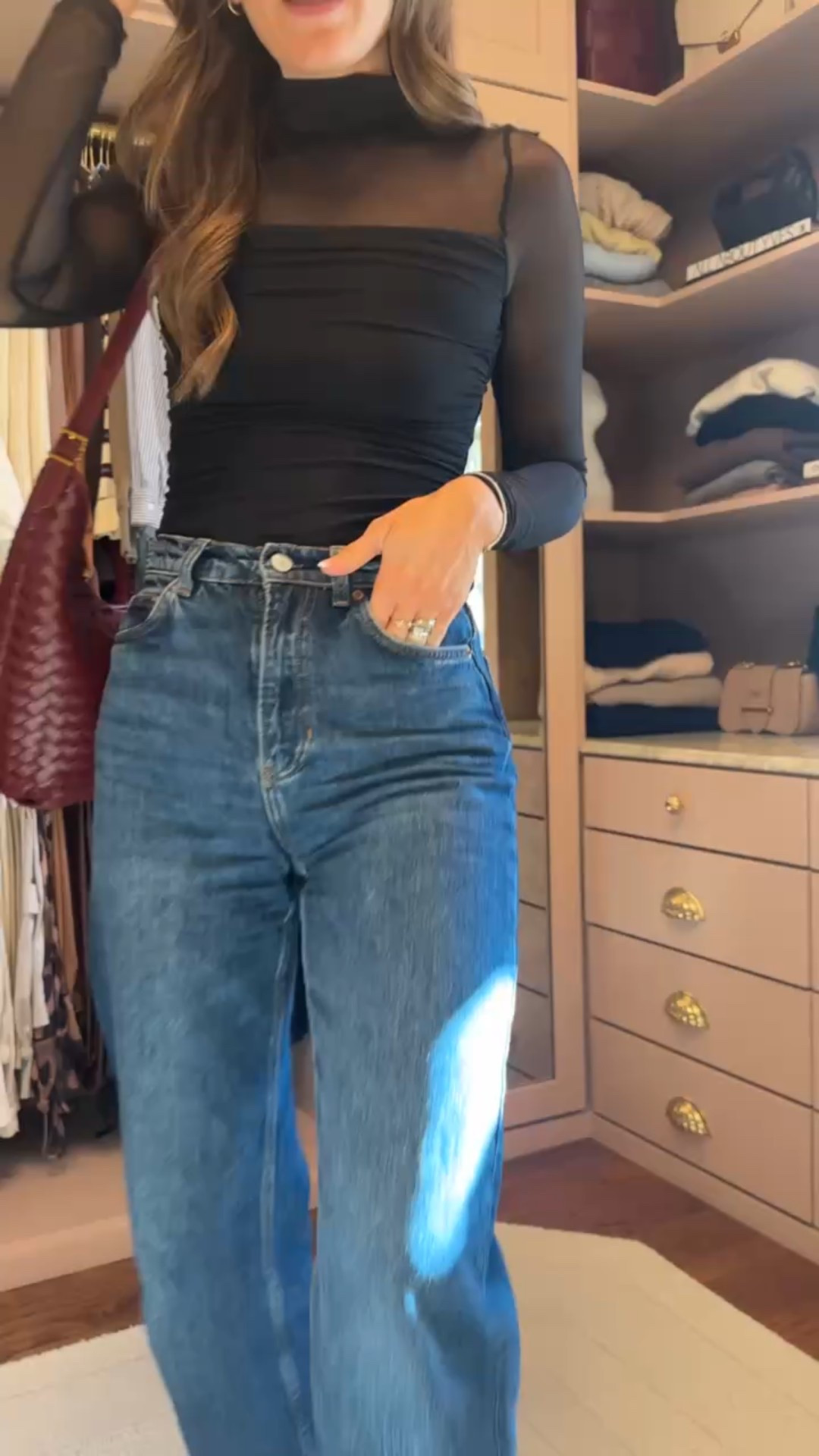 OOTD ✨ love this new top its such a good amazon find


#LTKHoliday #LTKootd #LTKSaleAlert