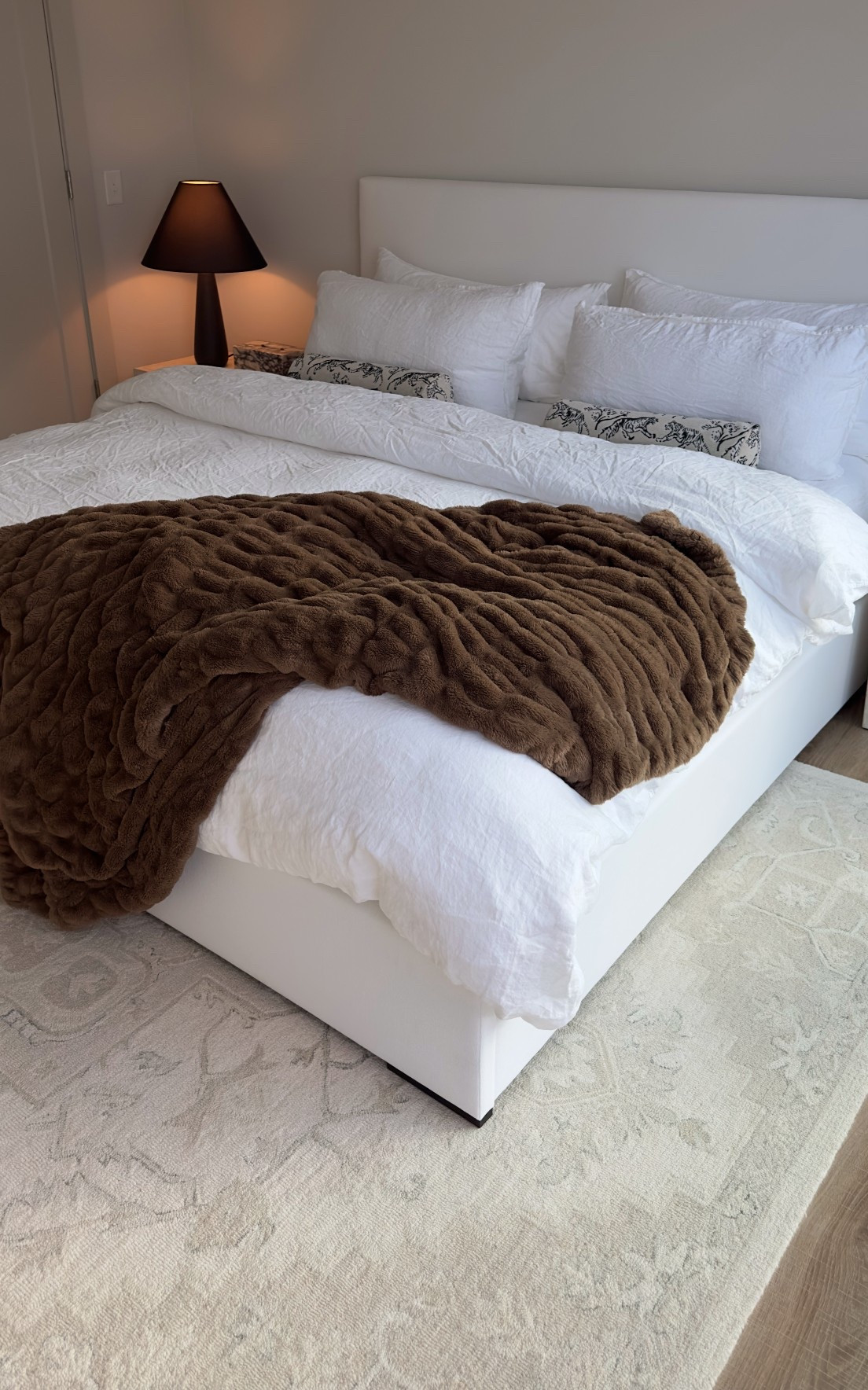Upgraded to a king bed! Here are the details use code RACHELSAMFORD35 for 35% off your Lola!! #bedding

#LTKHome