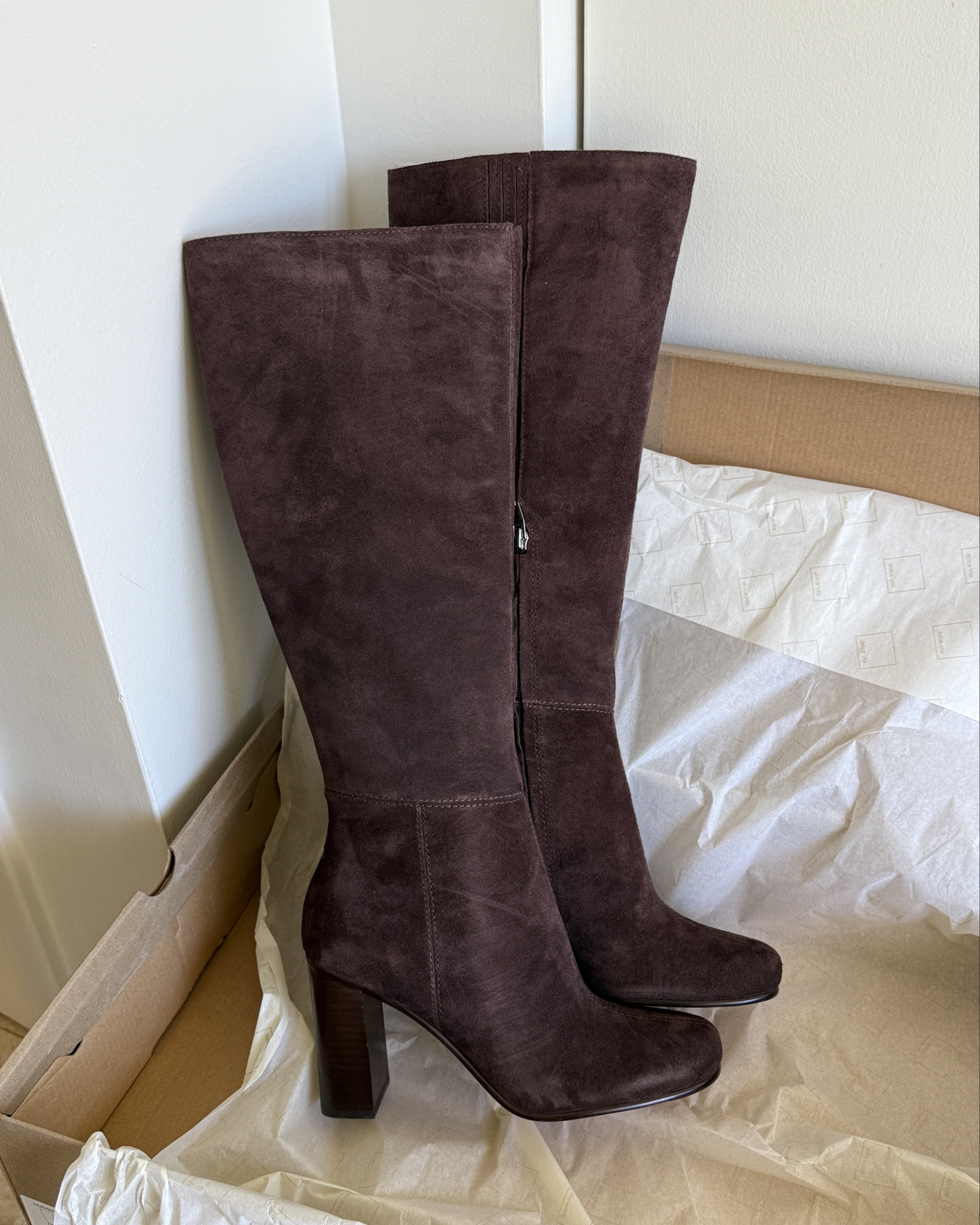 MAHOGANY SUEDE DOLCE VITA FALL BOOTS 🧸

#LTKSeasonal #LTKShoeCrush #LTKStyleTip