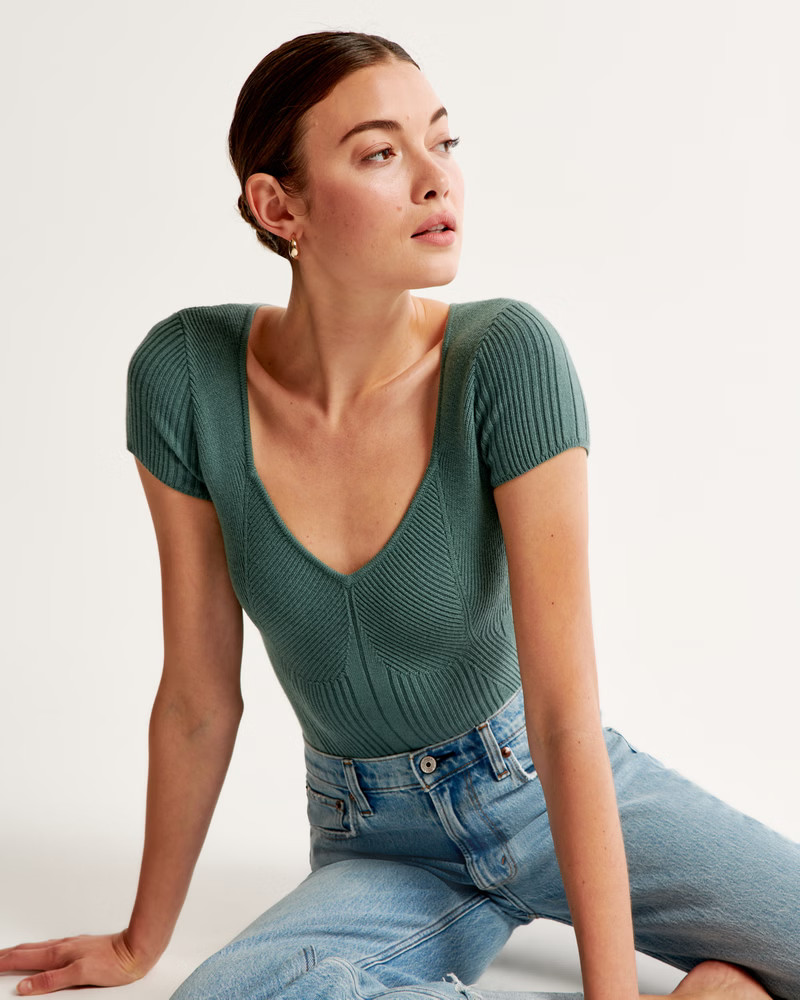Short-Sleeve Sweetheart Sweater Bodysuit | Abercrombie & Fitch (US)