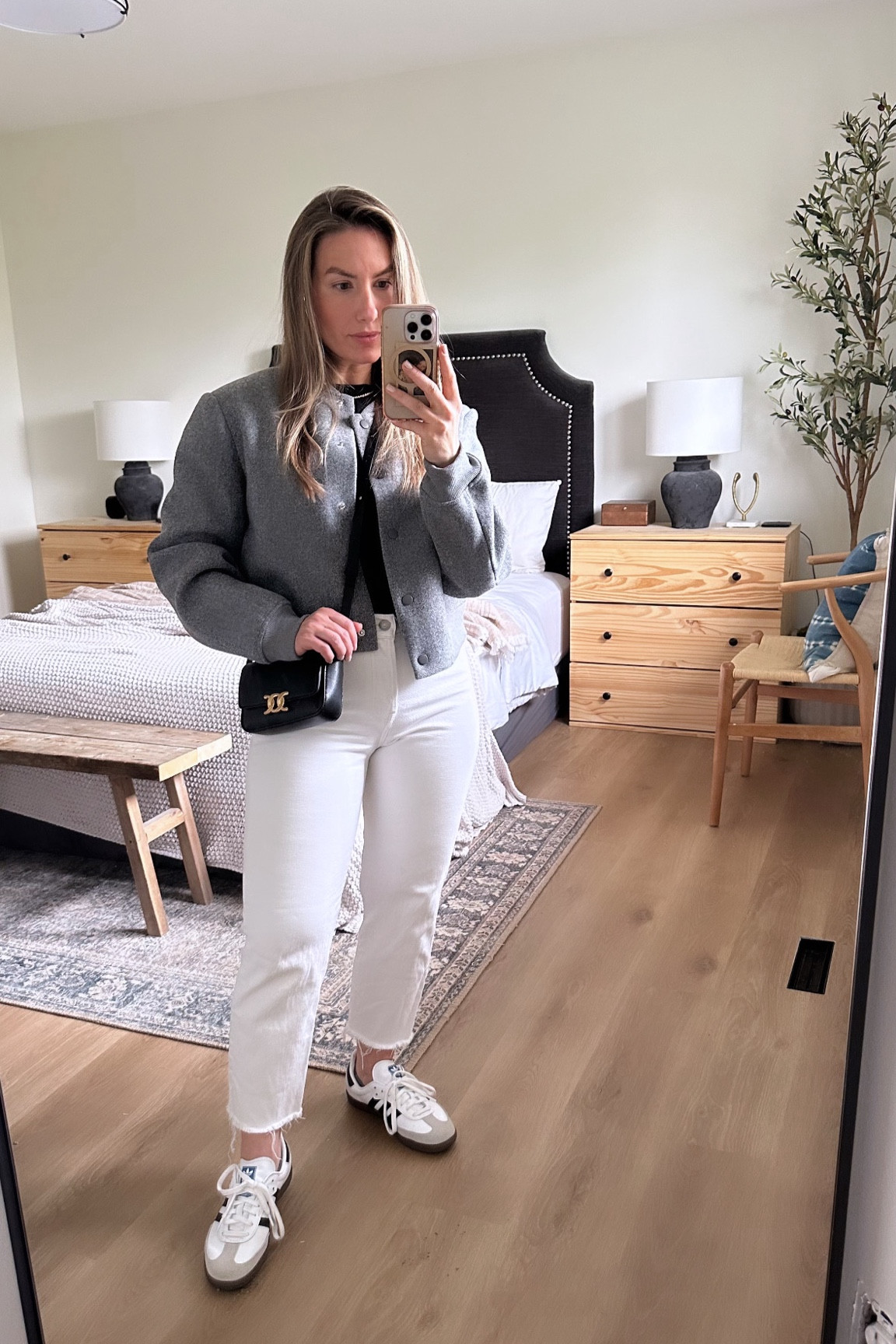 Basic weekend outfit 


#LTKcanada #LTKshoes