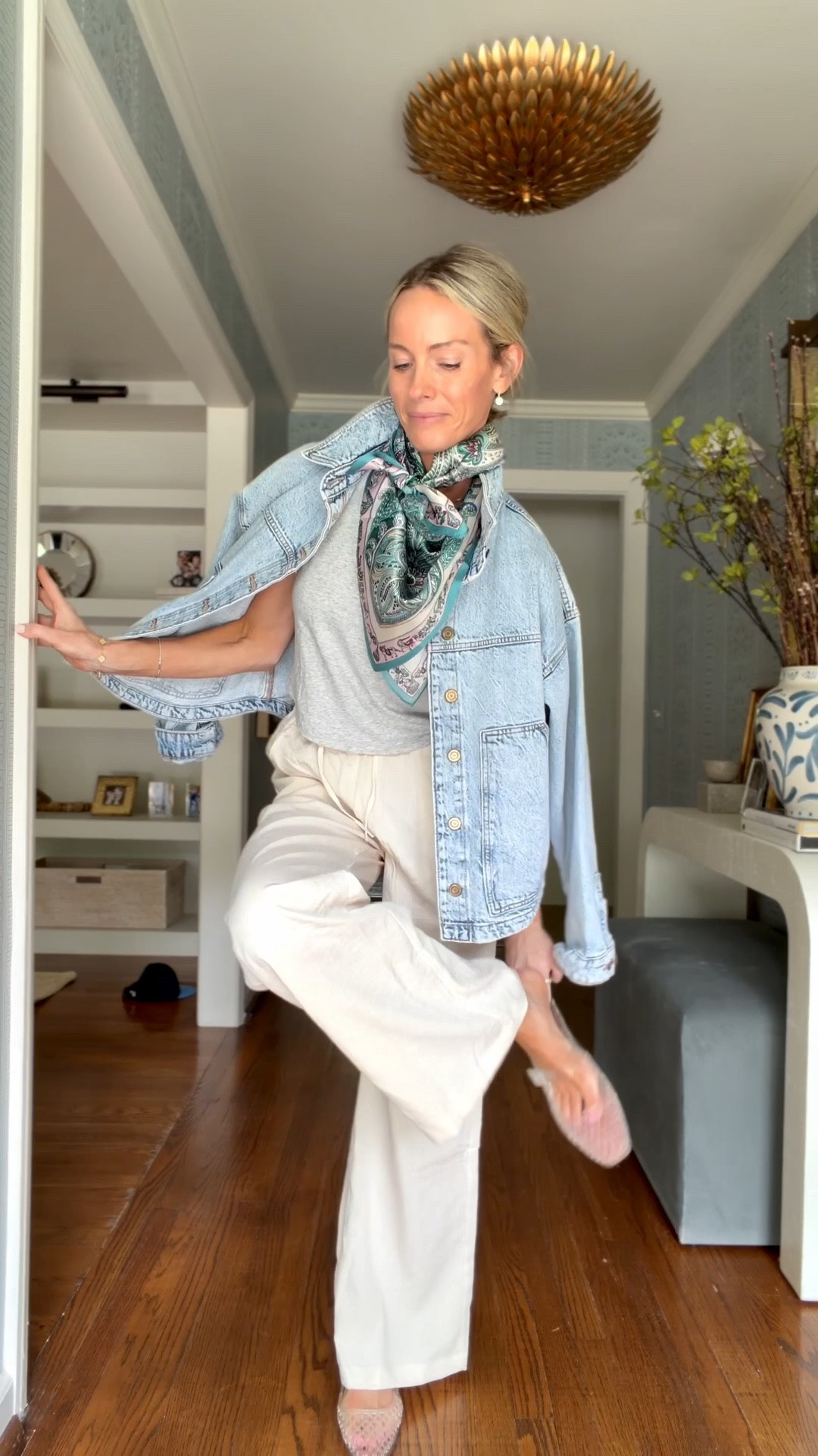 This Amazon look takes you from comfy plane look ( so chic ) straight to a casual lunch to start your vaca! True to size in everything.
