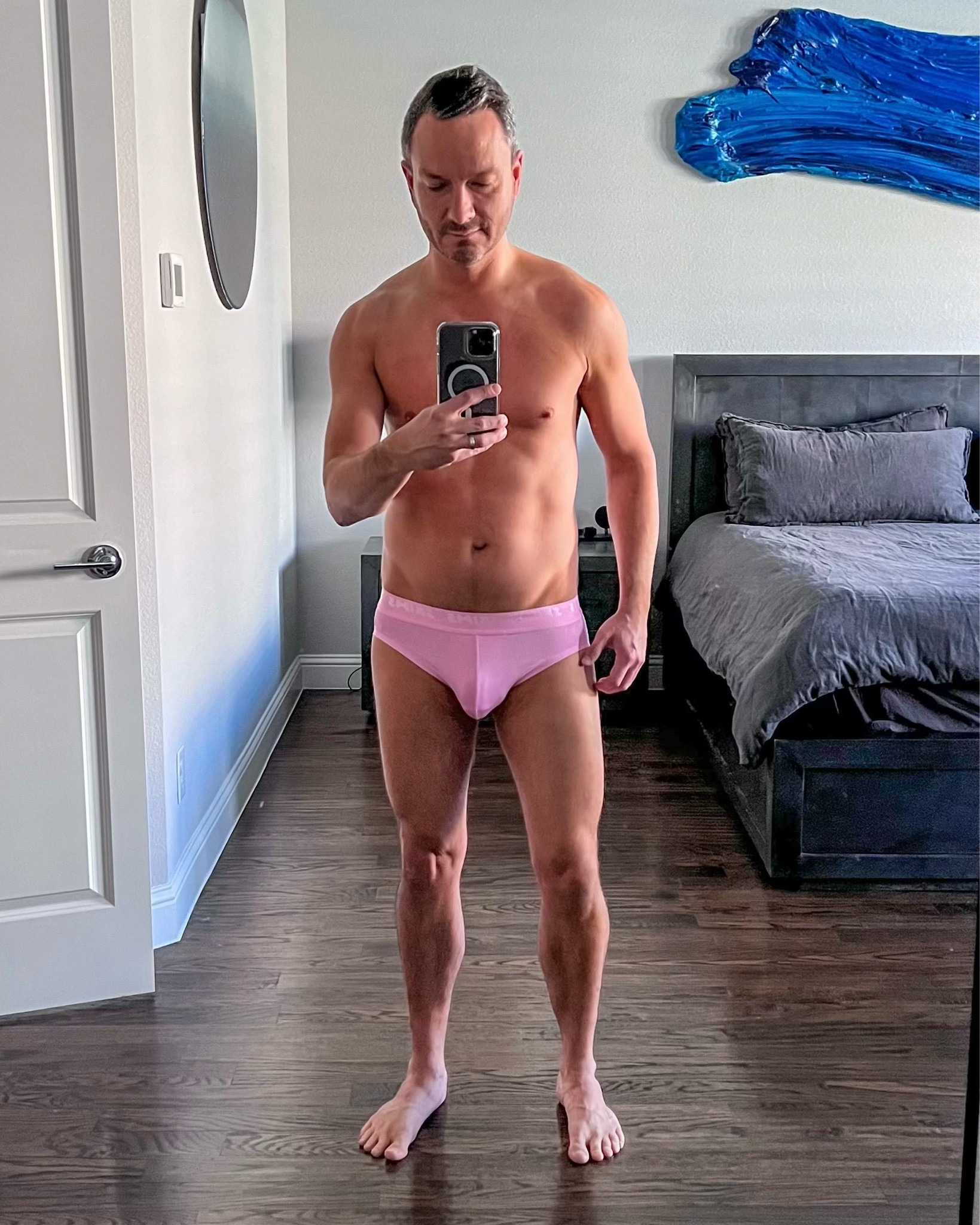 February is the month of love and pink (and red!). Think I’ll be wearing these under my Valentine's Day Outfit ☺️ 

#valentinesday #pink #vday

#LTKmens