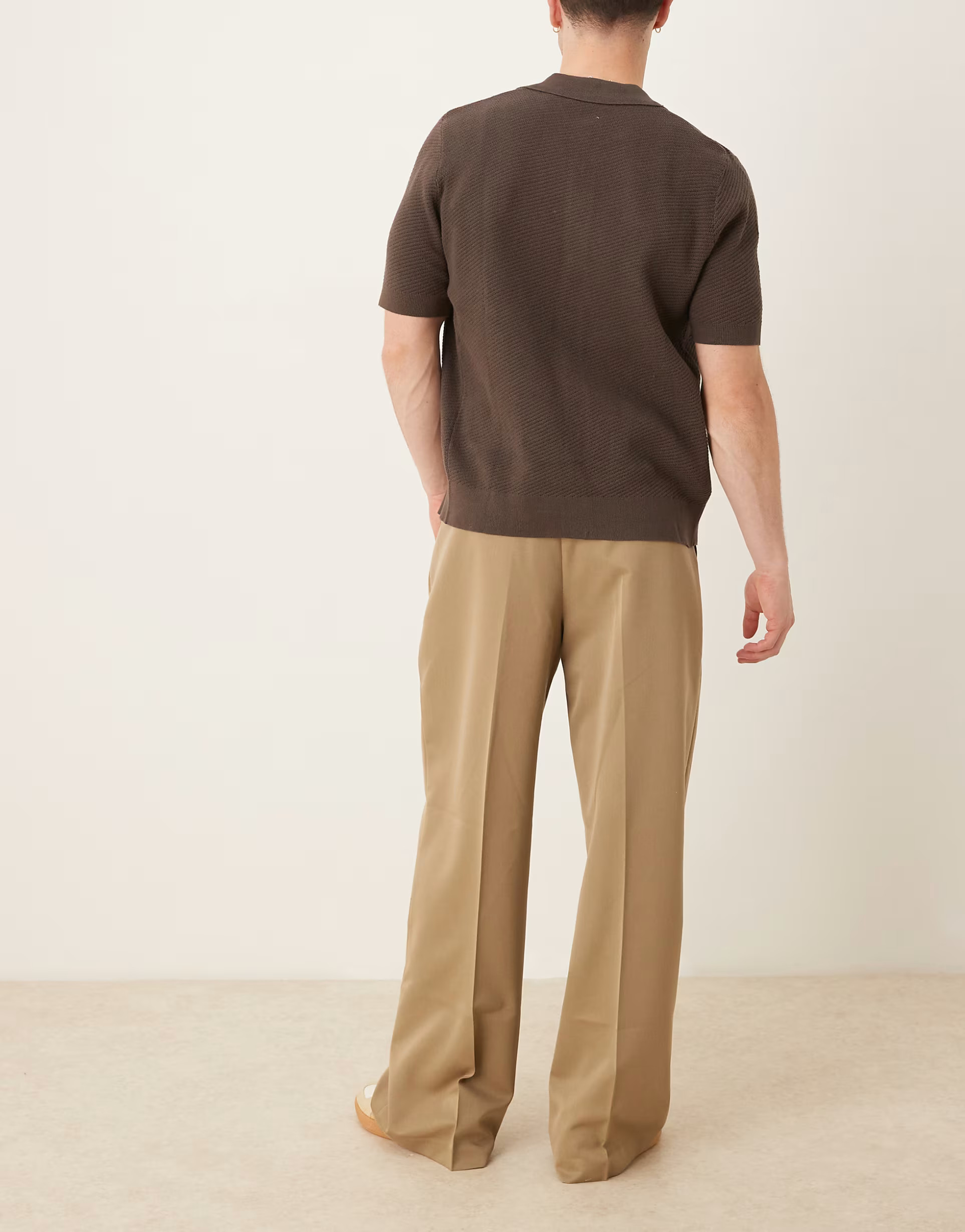 ASOS DESIGN – Elegante, lockere Hose in Camel mit Bundfalten vorn | ASOS | ASOS (Global)