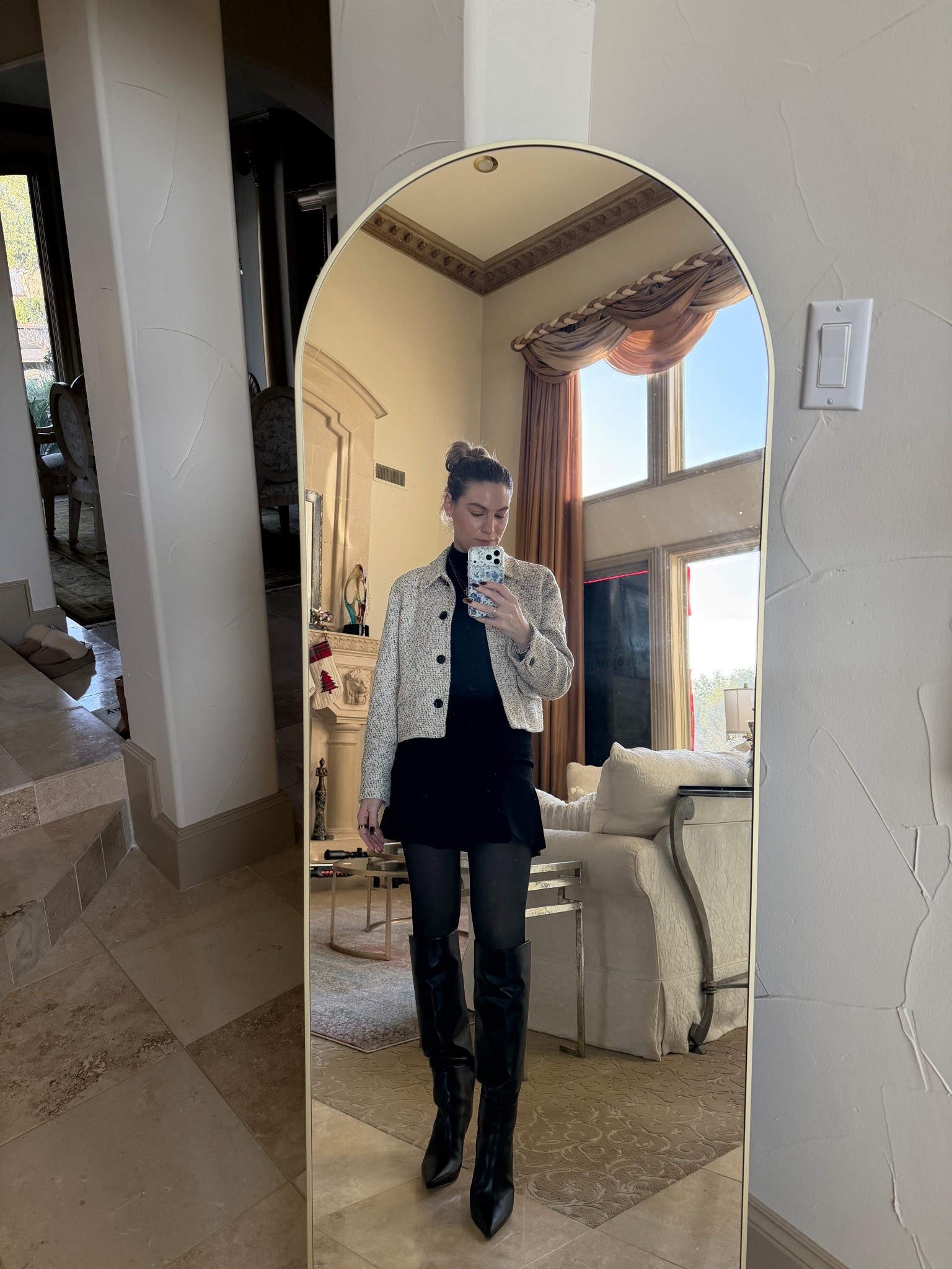 The outfit today is giving me gossip girl vibes!

Fleece lined leggings - medium 
Skirt - not sure as I had to get it tailored to fit me again 
Bodysuit- medium 
Tweed jacket - 6

#LTKWorkwear #LTKootd #LTKSeasonal