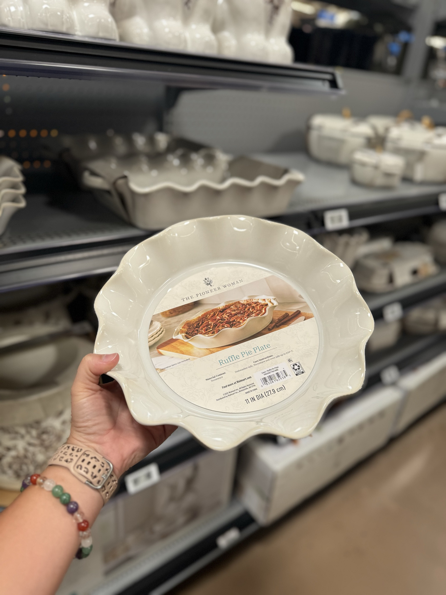 Baking dish, pie pan, pioneer woman, Walmart kitchen find

#LTKHoliday #LTKGiftGuide #LTKHome