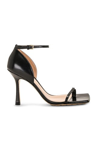 Bottega Veneta Stretch Sandal in Black - Black. Size 37.5 (also in 35, 35.5, 36, 38.5, 39). | FWRD 