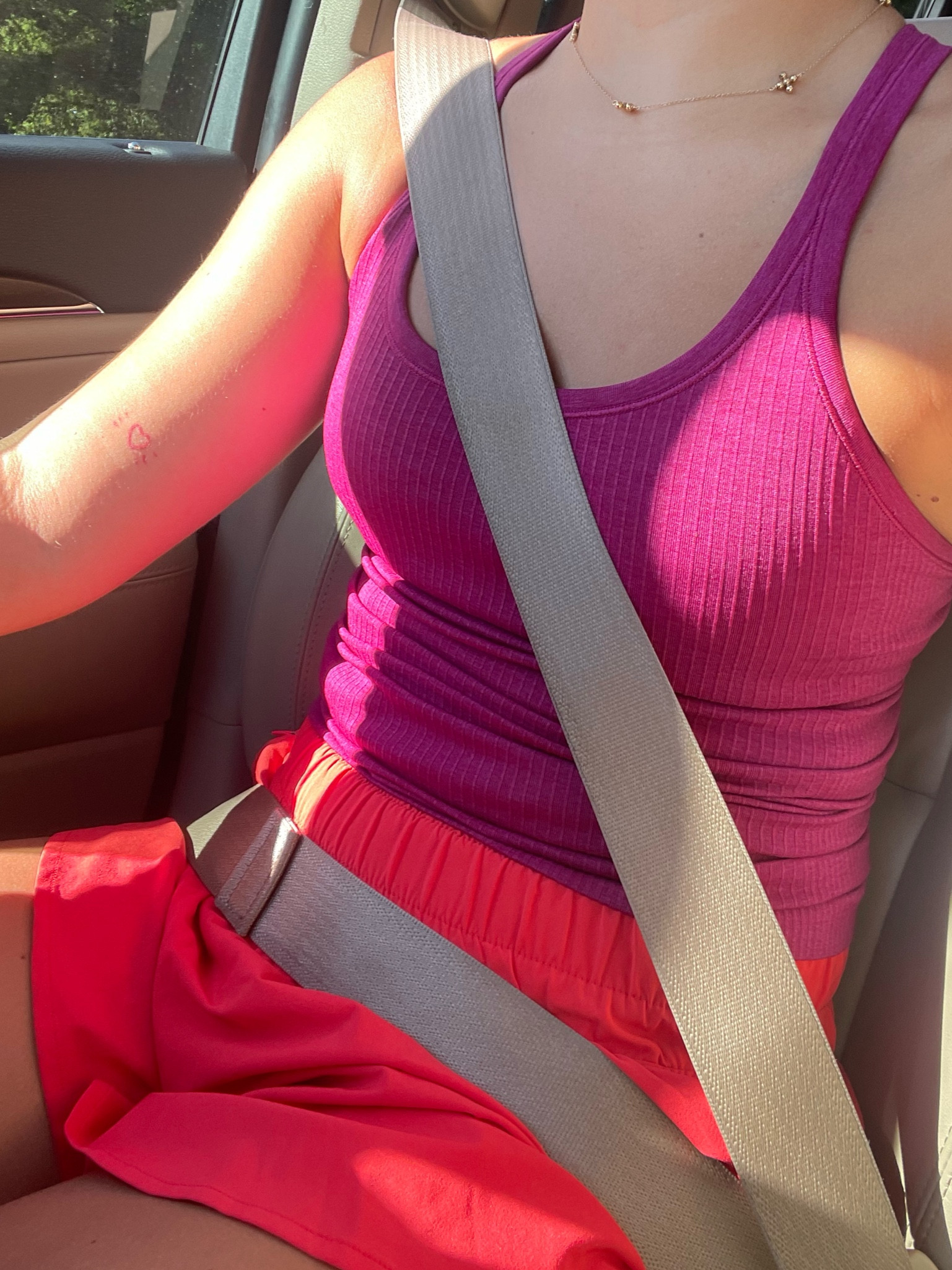 lol this pic but it does it the most justice. Randomly paired these colors together and I feel like they work so well! The bottom red is currently my fav color- and it’s a skort!!
Necklace is enewton!