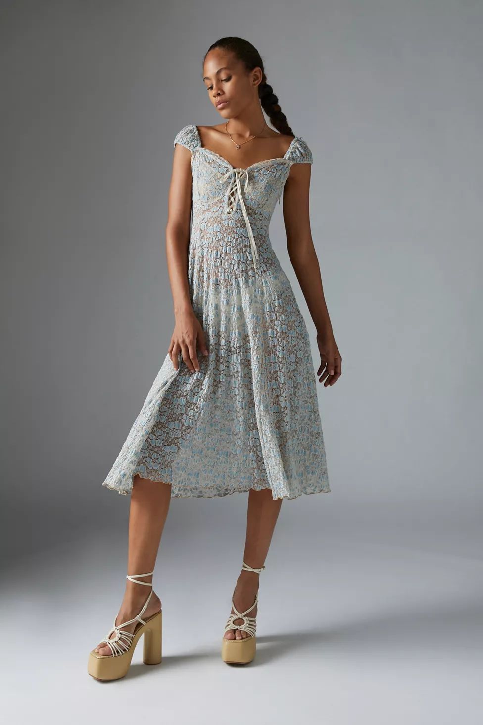 Kimchi Blue Iris Lace Floral Midi Dress | Urban Outfitters (US and RoW)