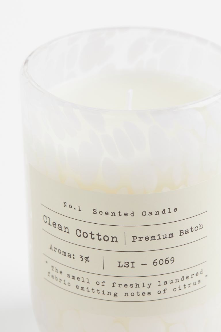 Scented candle in glass holder | H&M (UK, MY, IN, SG, PH, TW, HK)
