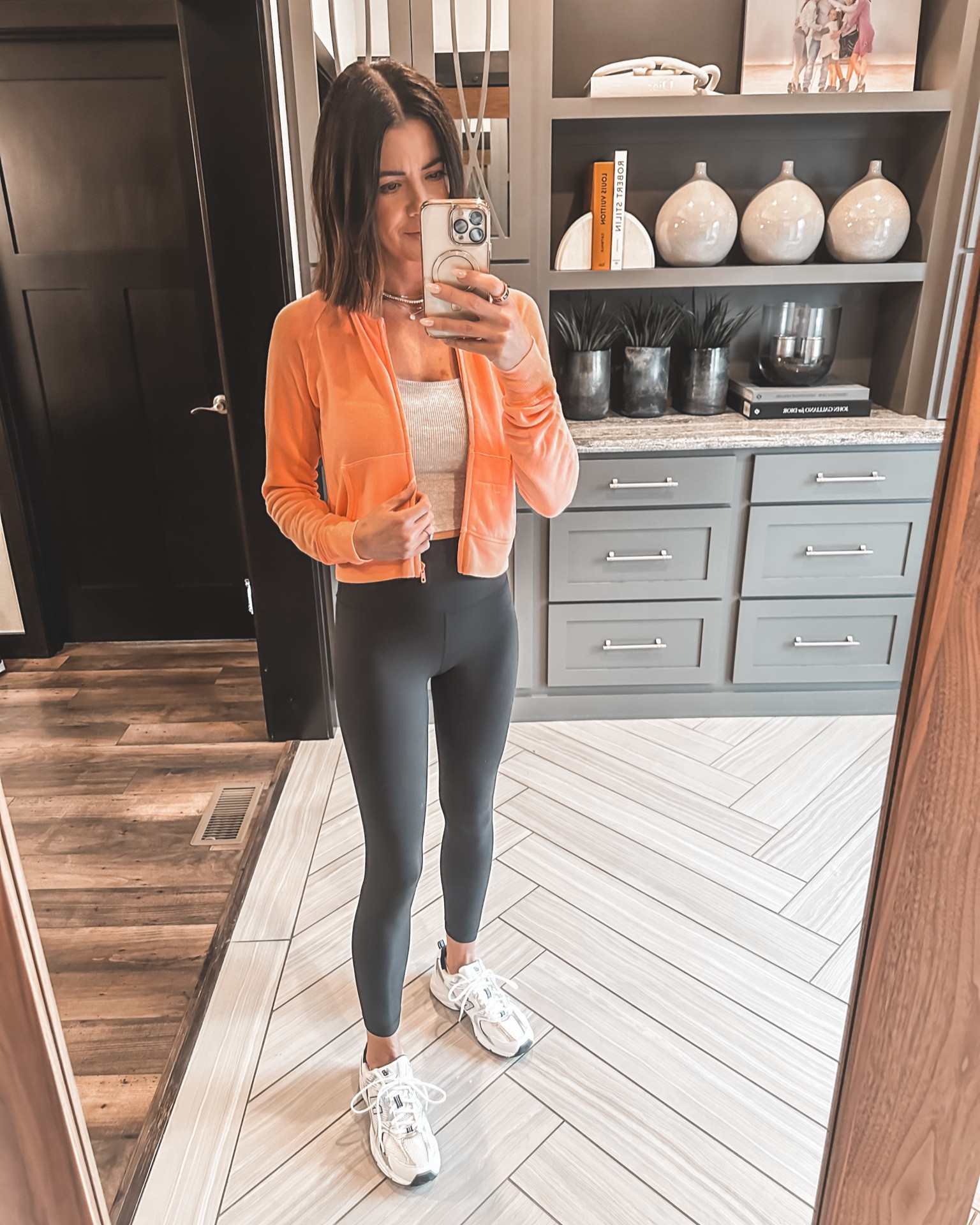 Gym fit

Skims, Lululemon leggings, align, new balance, sneakers

#LTKover40 #LTKshoecrush #LTKfitness