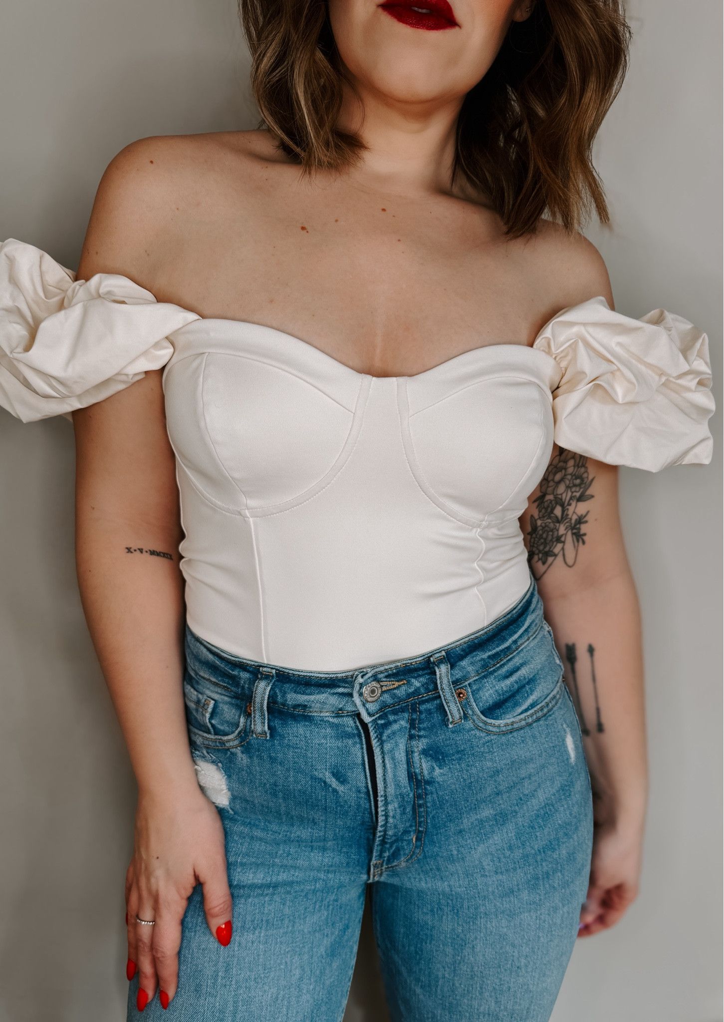Channeling major confidence vibes in this bodysuit! 🔥 Its form-fitting, sweetheart neckline with puff sleeves was very flattering! Make it casual by pairing it with your favorite jeans! Dress it up with high-wasted slacks! The makeup was also a game changer! 💋  

#LTKstyletip #LTKbeauty #LTKmidsize