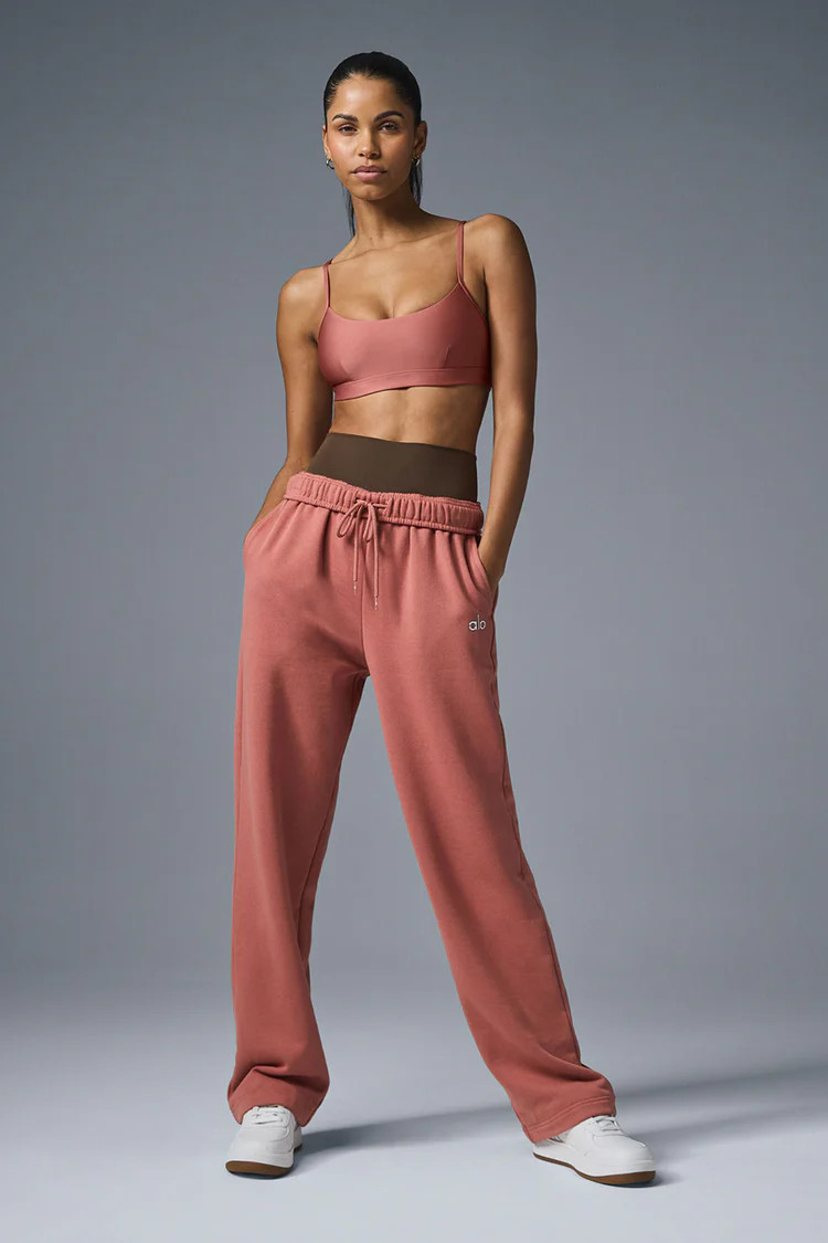 Accolade Straight Leg Sweatpant - Soft Terracotta | Alo Yoga (US)