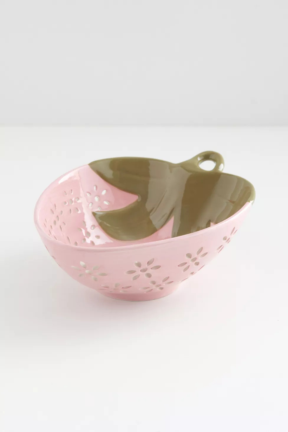 Strawberry Colander | Urban Outfitters (US and RoW)